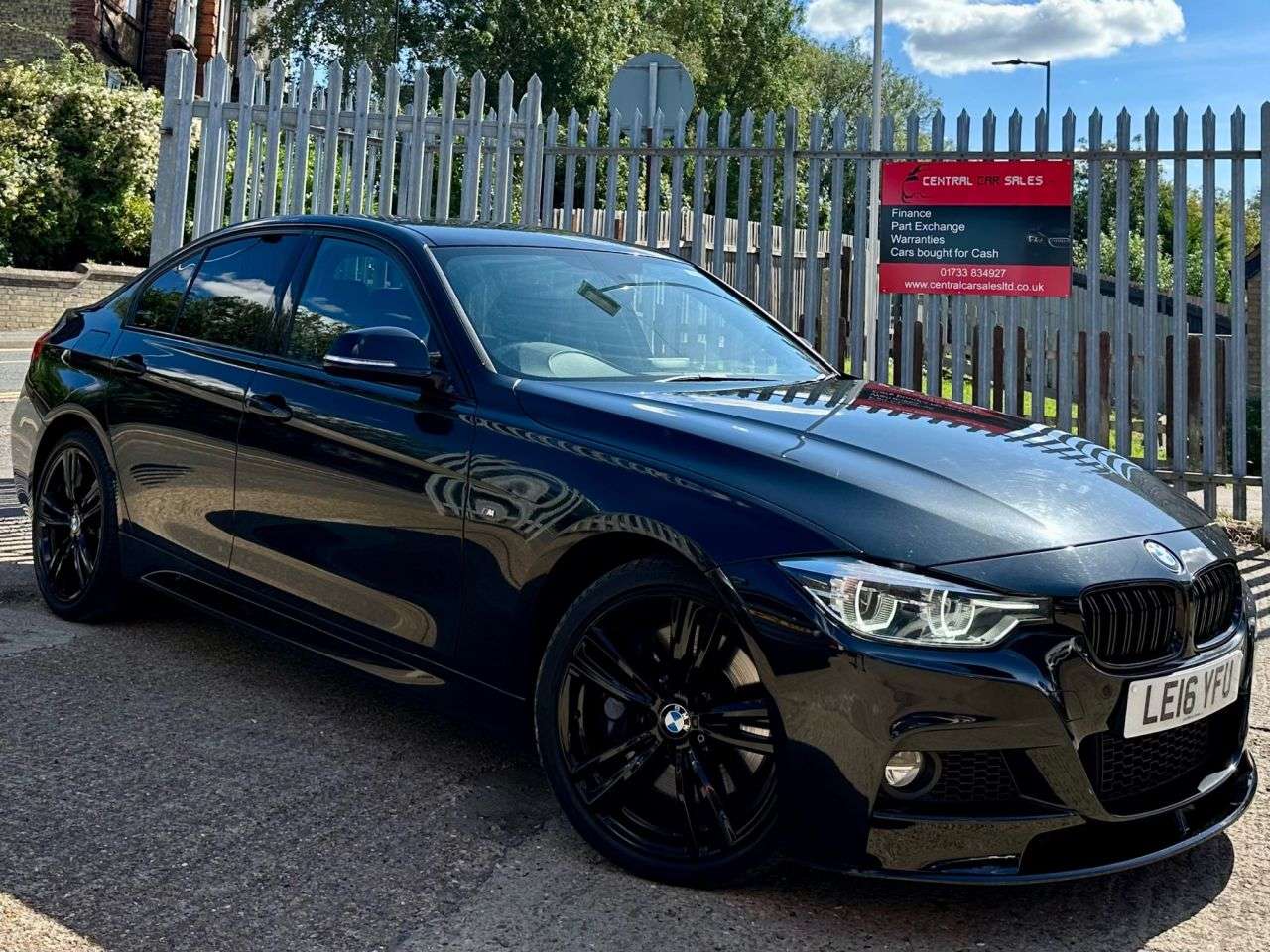 A 2016 BMW 3 SERIES 3.0 335d M Sport Saloon 4dr Diesel Auto xDrive Euro 6 (s/s) (313 ps) A 2016 BMW 3 SERIES 3.0 335d M Sport Saloon 4dr Diesel Auto xDrive Euro 6 (s/s) (313 ps)