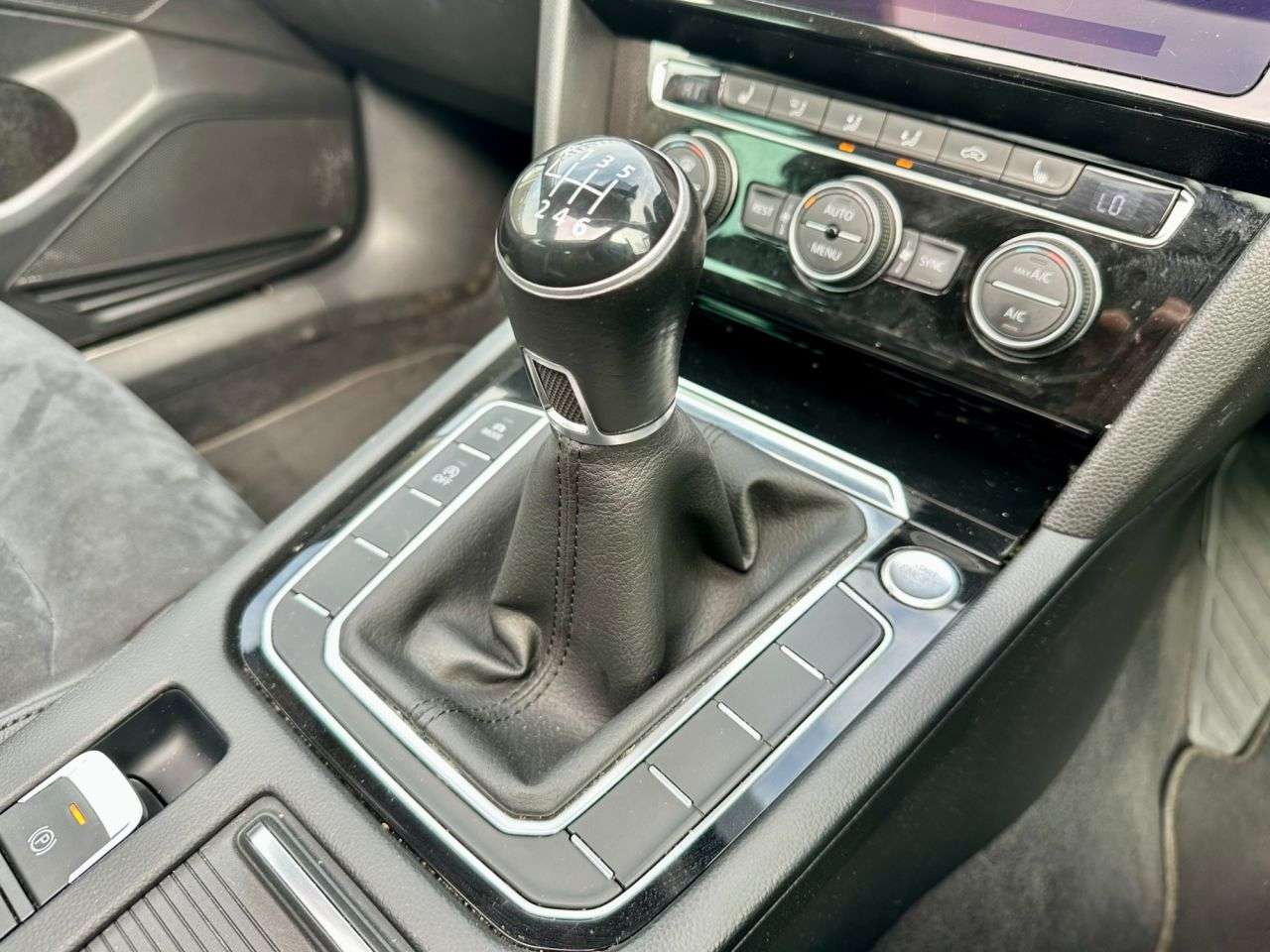 2019 VOLKSWAGEN PASSAT 2019 VOLKSWAGEN PASSAT