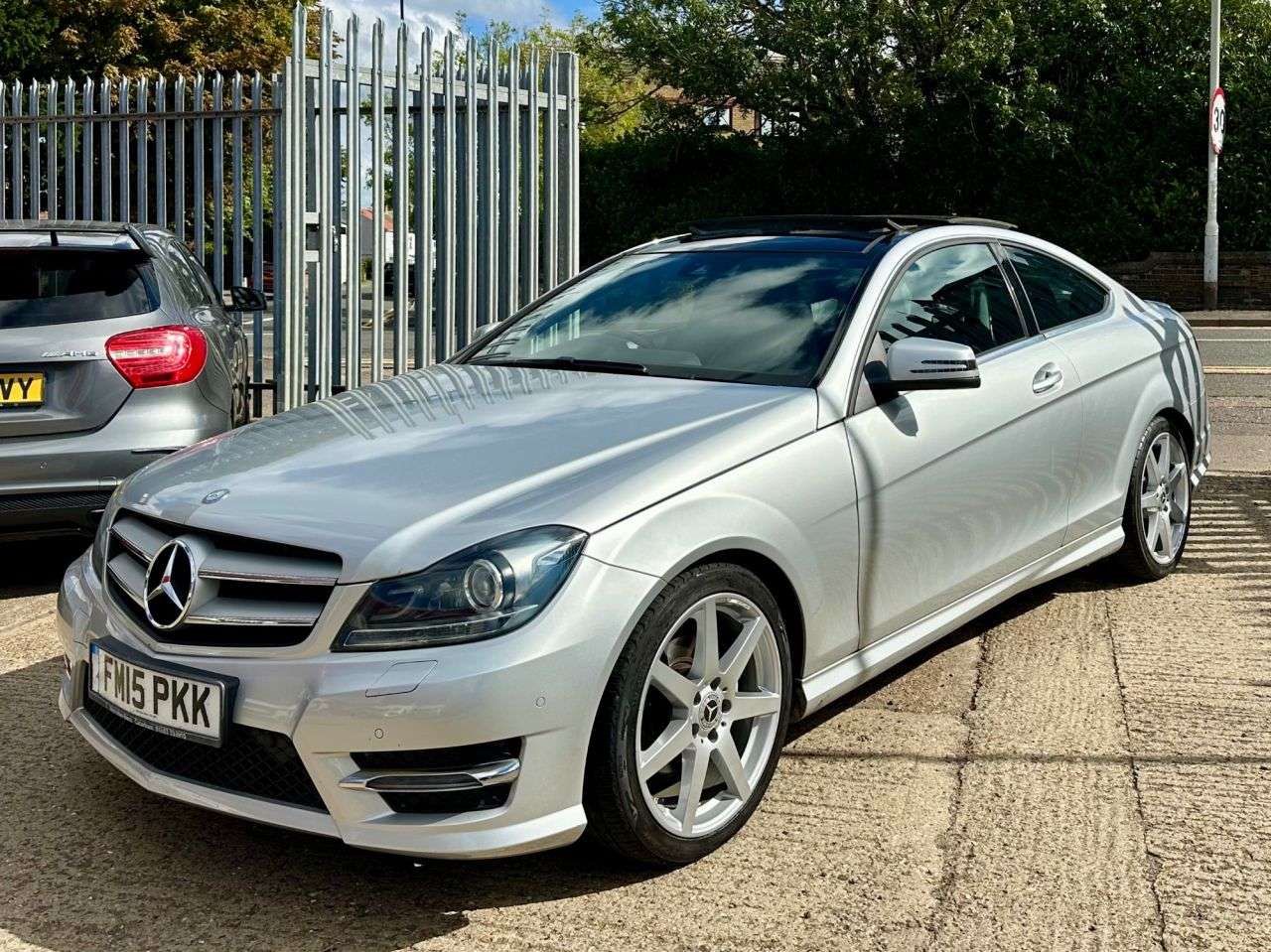 A 2015 MERCEDES-BENZ C CLASS 2.1 C220 CDI AMG Sport Edition Coupe 2dr Diesel G-Tronic+ Euro 5 (s/s) (170 A 2015 MERCEDES-BENZ C CLASS 2.1 C220 CDI AMG Sport Edition Coupe 2dr Diesel G-Tronic+ Euro 5 (s/s) (170