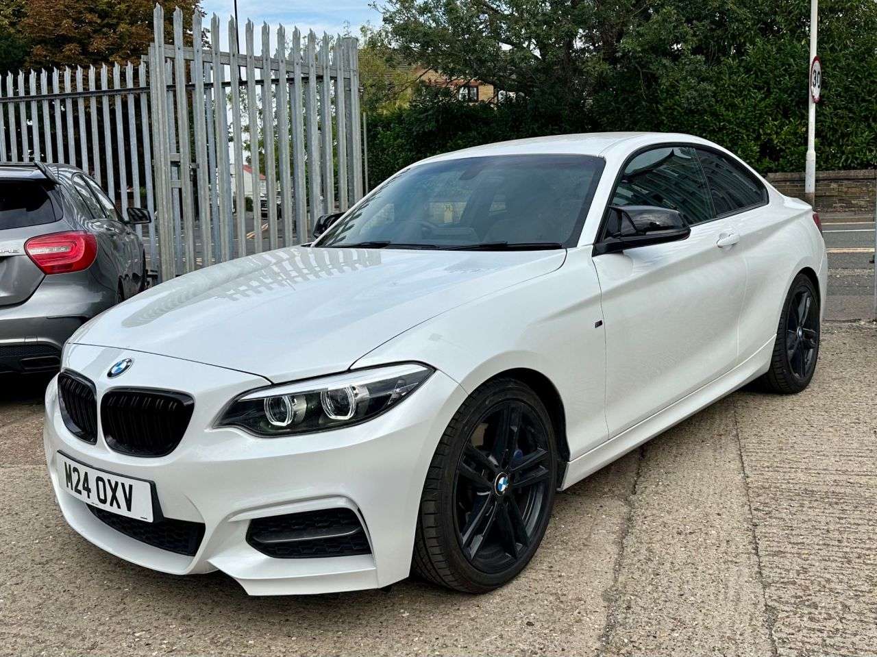 A 2018 BMW 2 SERIES 3.0 M240i Coupe 2dr Petrol Auto Euro 6 (s/s) (340 ps) A 2018 BMW 2 SERIES 3.0 M240i Coupe 2dr Petrol Auto Euro 6 (s/s) (340 ps)