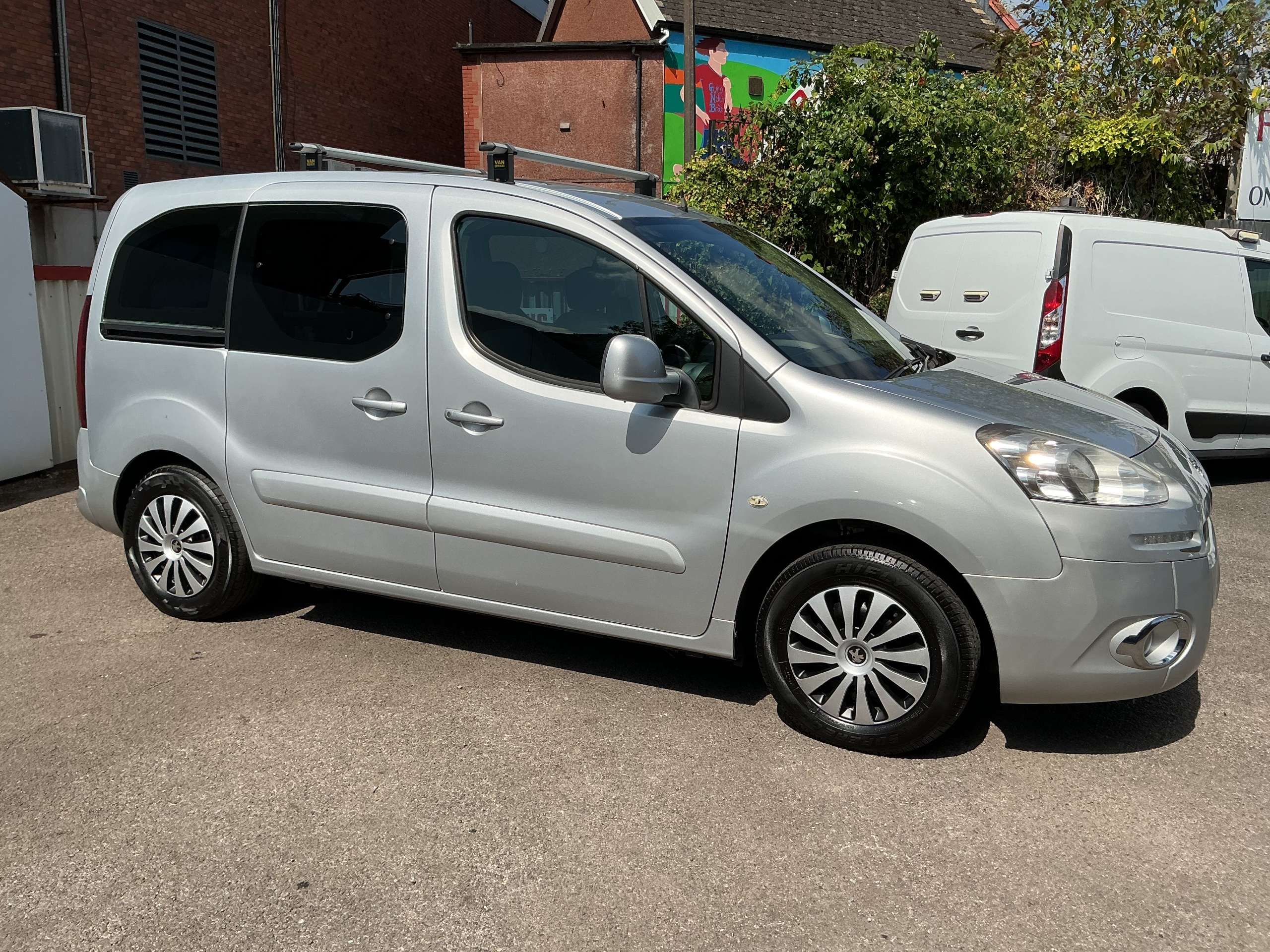 2013 PEUGEOT PARTNER TEPEE 2013 PEUGEOT PARTNER TEPEE