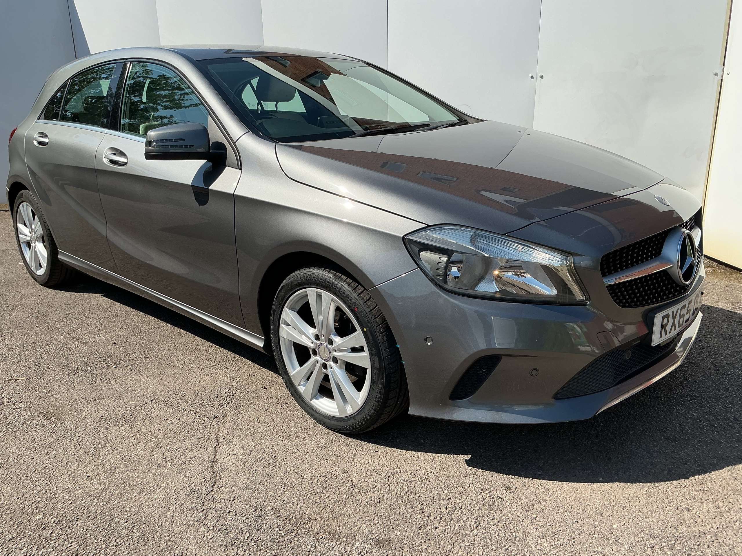 A 2015 MERCEDES-BENZ A CLASS 1.5 A180d Sport (Executive) Hatchback 5dr Diesel Manual Euro 6 (s/s) (109 ps) A 2015 MERCEDES-BENZ A CLASS 1.5 A180d Sport (Executive) Hatchback 5dr Diesel Manual Euro 6 (s/s) (109 ps)