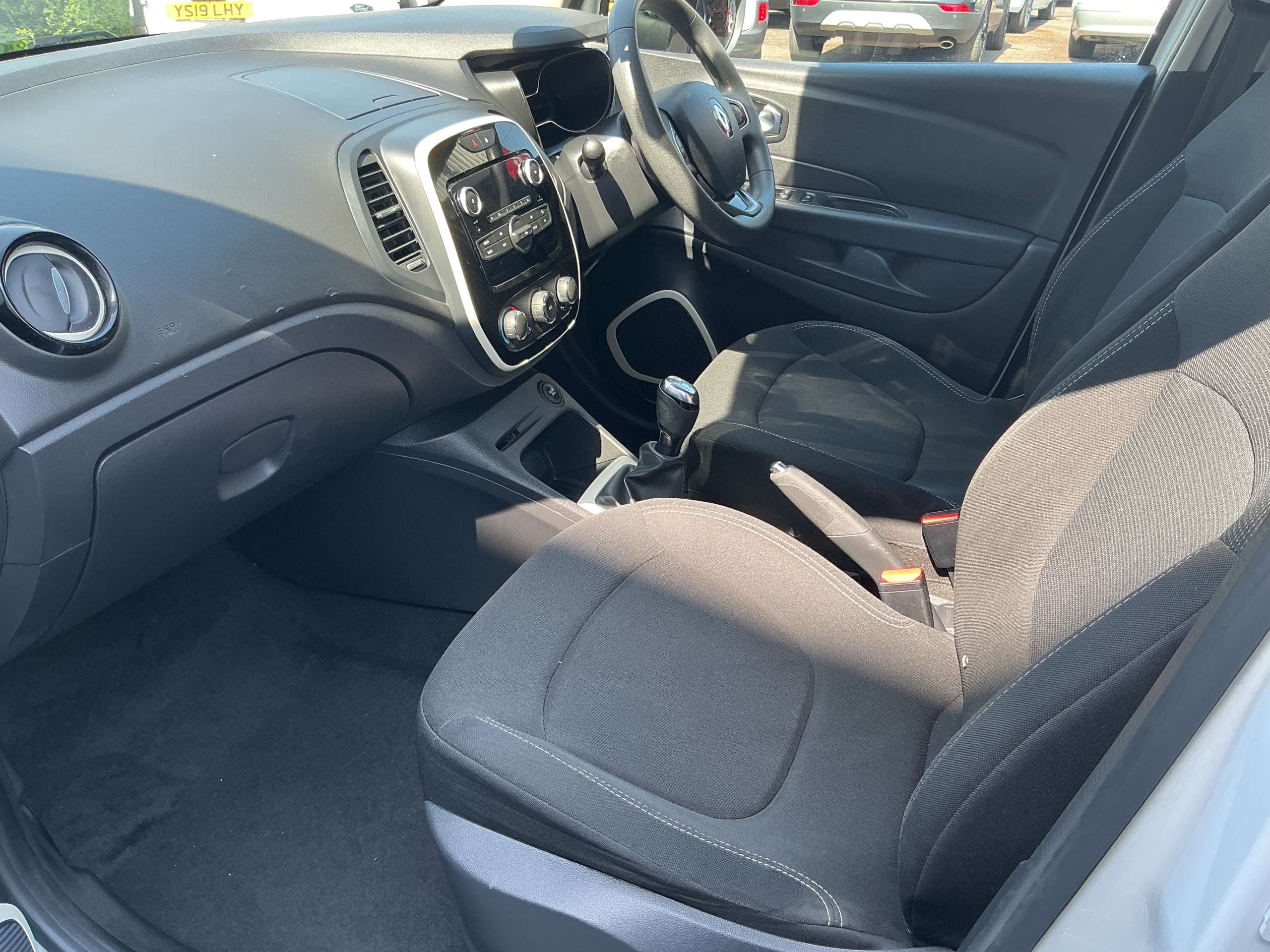 2019 RENAULT CAPTUR 2019 RENAULT CAPTUR