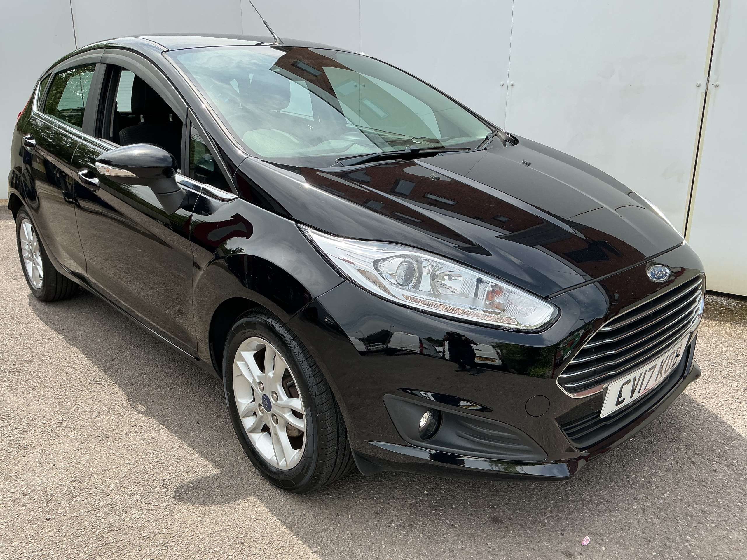 A 2017 FORD FIESTA 1.5 TDCi Zetec Hatchback 5dr Diesel Manual Euro 6 (75 ps) A 2017 FORD FIESTA 1.5 TDCi Zetec Hatchback 5dr Diesel Manual Euro 6 (75 ps)