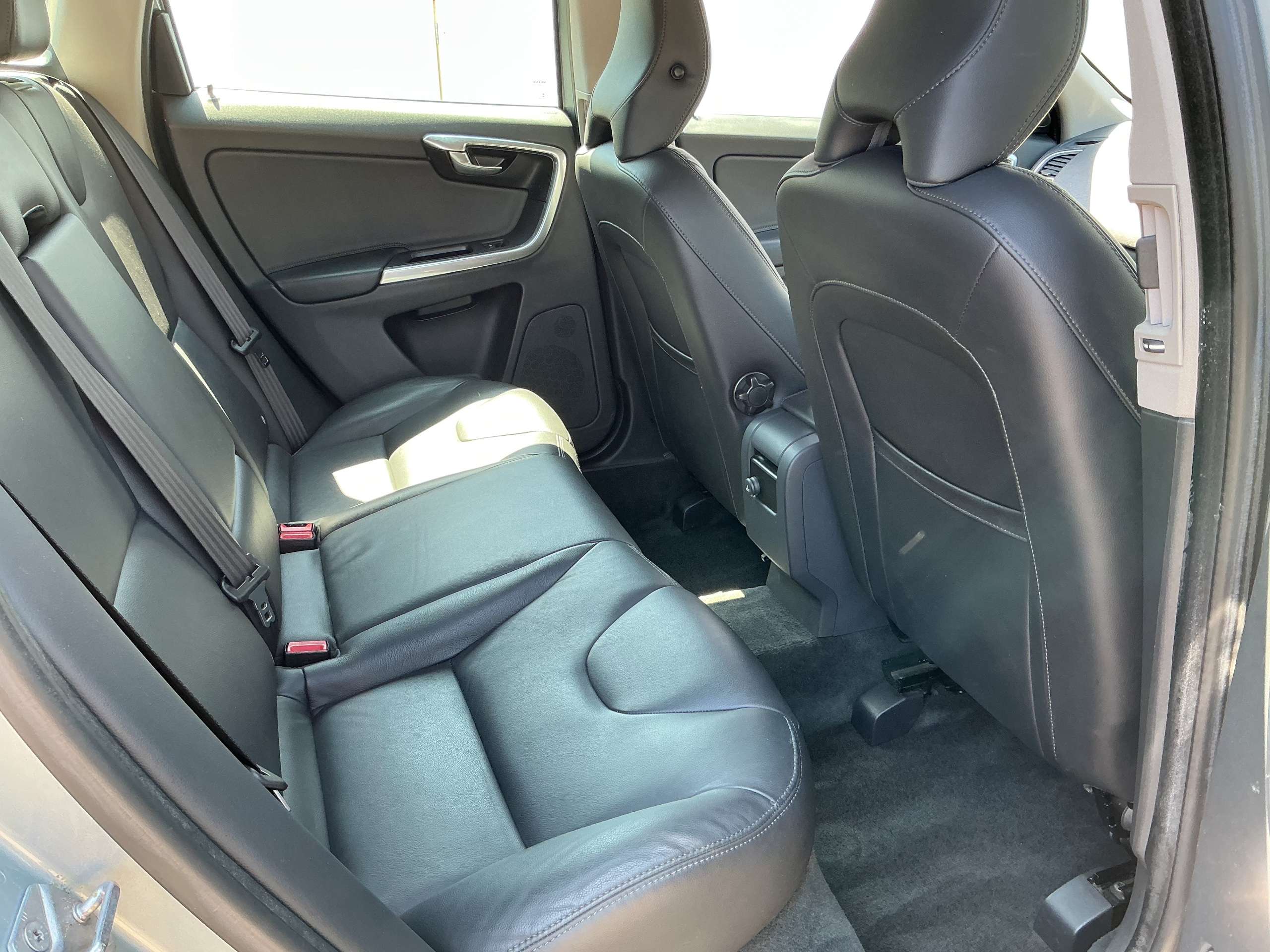 2014 VOLVO XC60 2014 VOLVO XC60