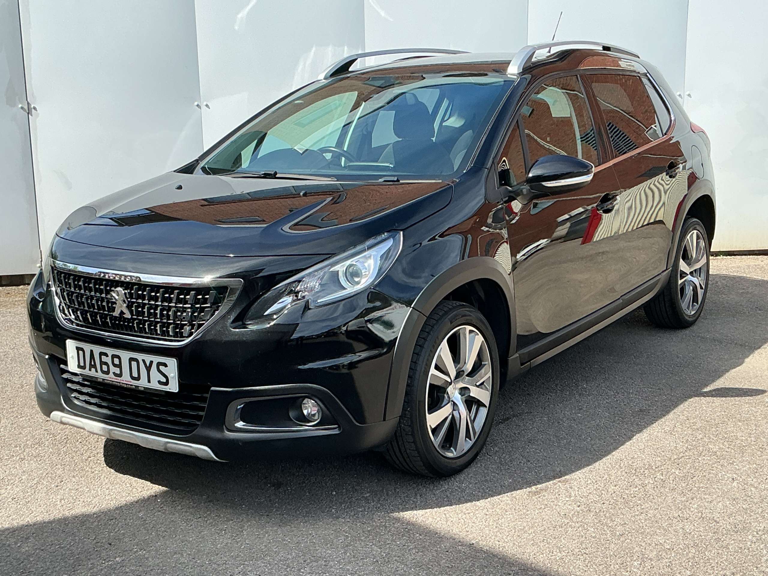 A 2019 PEUGEOT 2008 1.2 PureTech Allure Premium SUV 5dr Petrol Manual Euro 6 (s/s) (110 ps) A 2019 PEUGEOT 2008 1.2 PureTech Allure Premium SUV 5dr Petrol Manual Euro 6 (s/s) (110 ps)