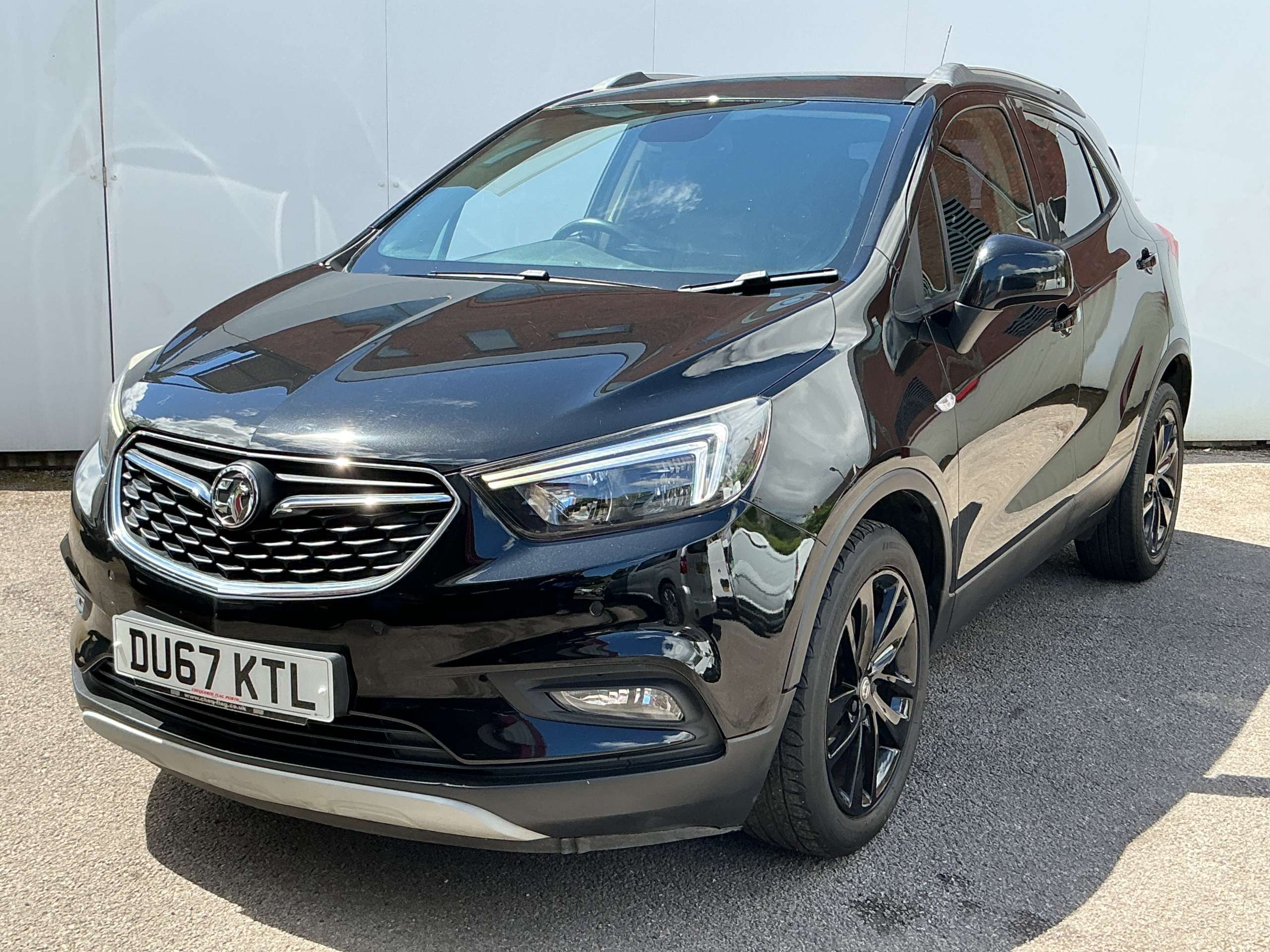 A 2017 VAUXHALL MOKKA X 1.4i Turbo ecoTEC Design Nav SUV 5dr Petrol Manual Euro 6 (s/s) (140 ps) A 2017 VAUXHALL MOKKA X 1.4i Turbo ecoTEC Design Nav SUV 5dr Petrol Manual Euro 6 (s/s) (140 ps)