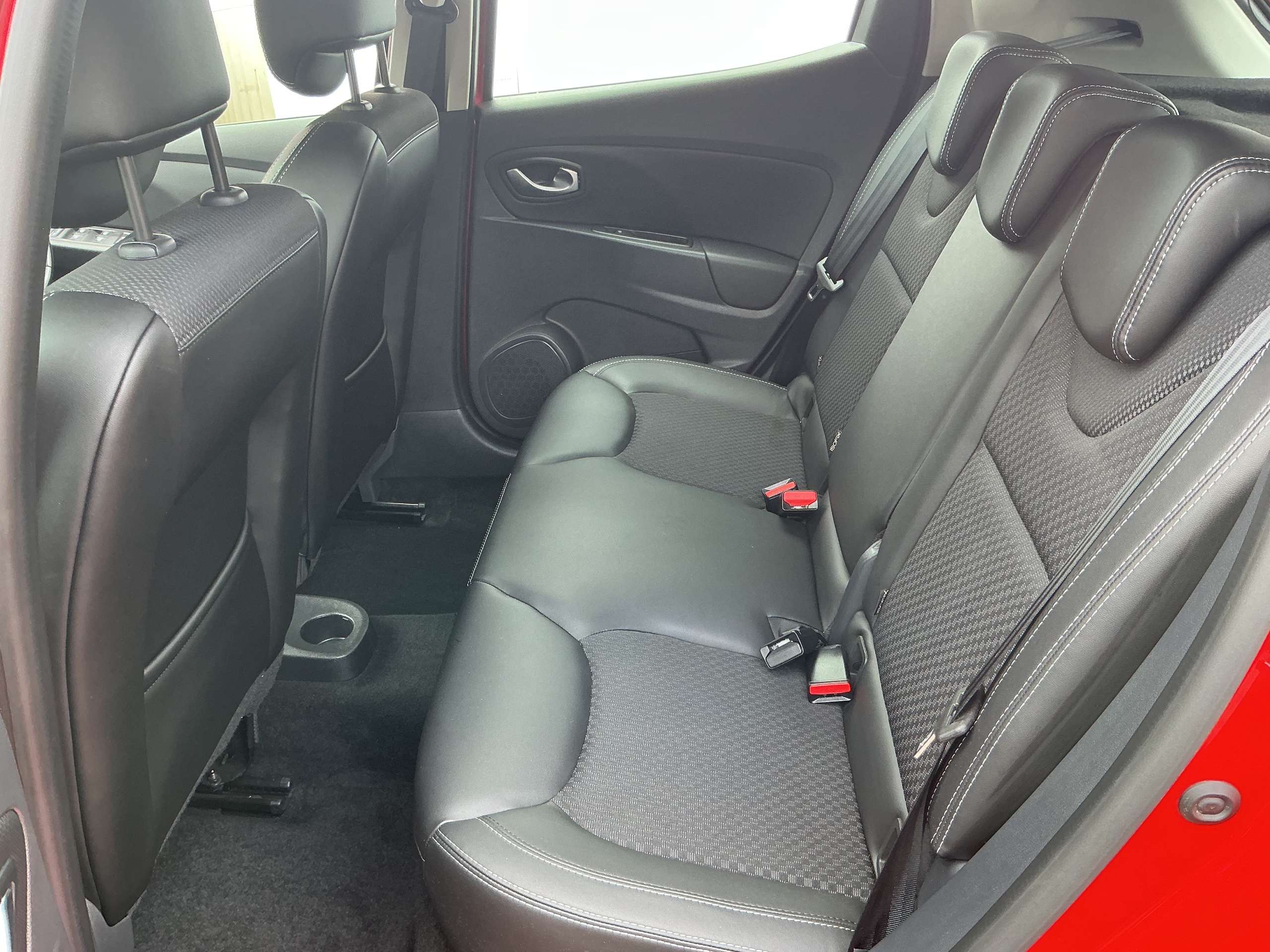 2018 RENAULT CLIO 2018 RENAULT CLIO