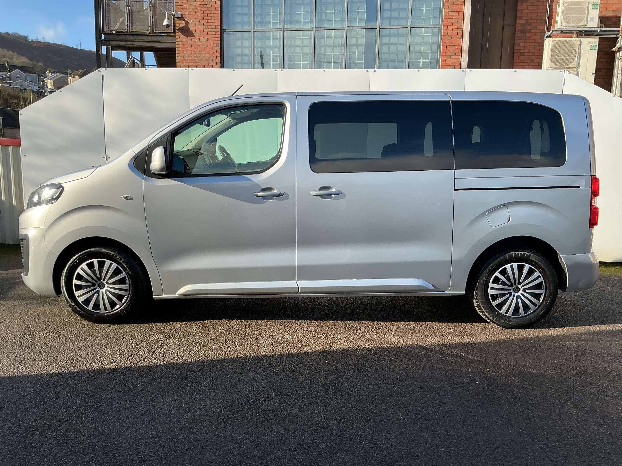 A 2018 CITROEN SPACETOURER 1.6 BlueHDi Business M MPV 5dr Diesel Manual MWB Euro 6 (s/s) (115 ps) A 2018 CITROEN SPACETOURER 1.6 BlueHDi Business M MPV 5dr Diesel Manual MWB Euro 6 (s/s) (115 ps)