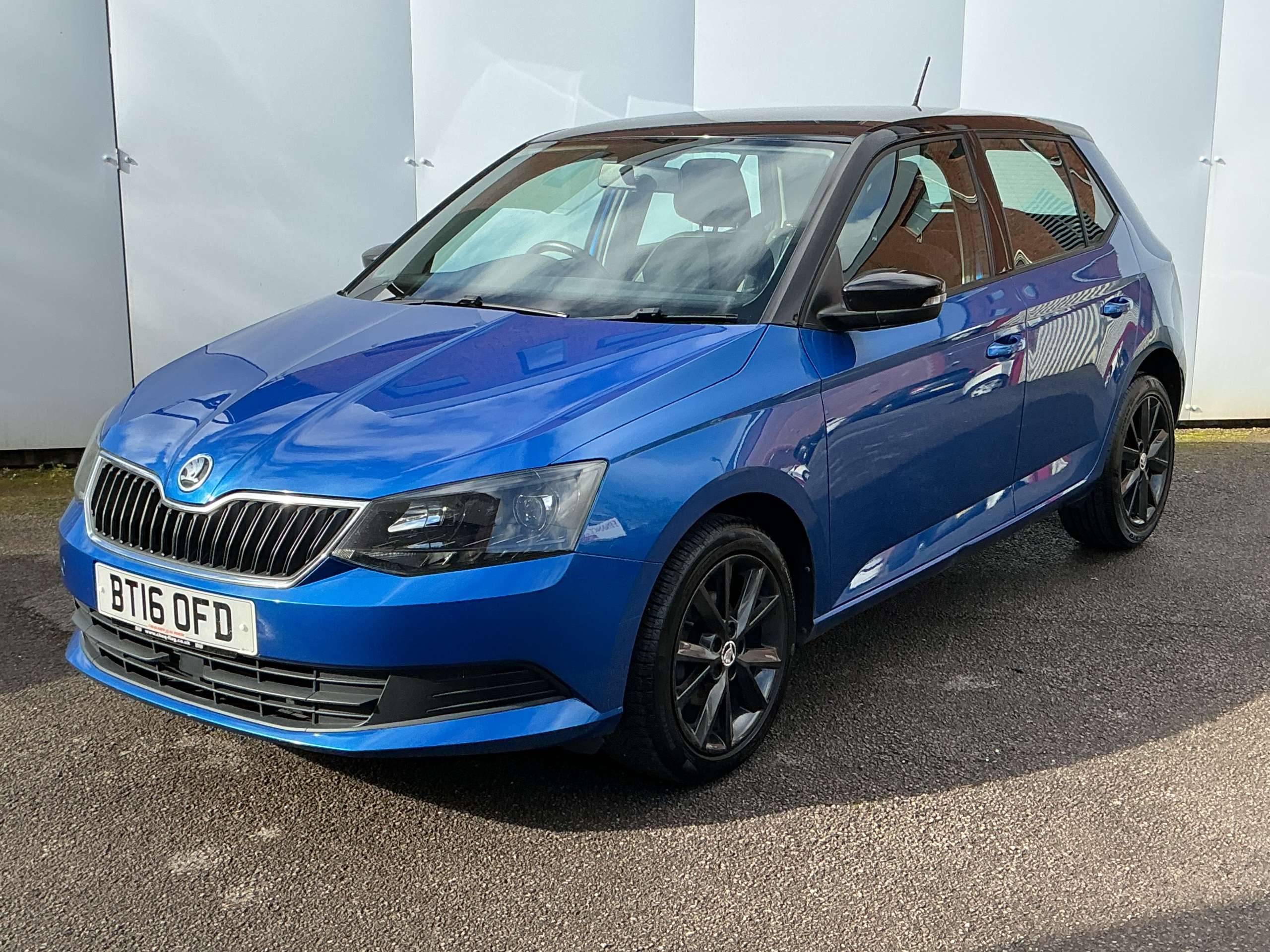A 2016 SKODA FABIA 1.2 TSI Colour Edition Hatchback 5dr Petrol Manual Euro 6 (s/s) (90 ps) A 2016 SKODA FABIA 1.2 TSI Colour Edition Hatchback 5dr Petrol Manual Euro 6 (s/s) (90 ps)