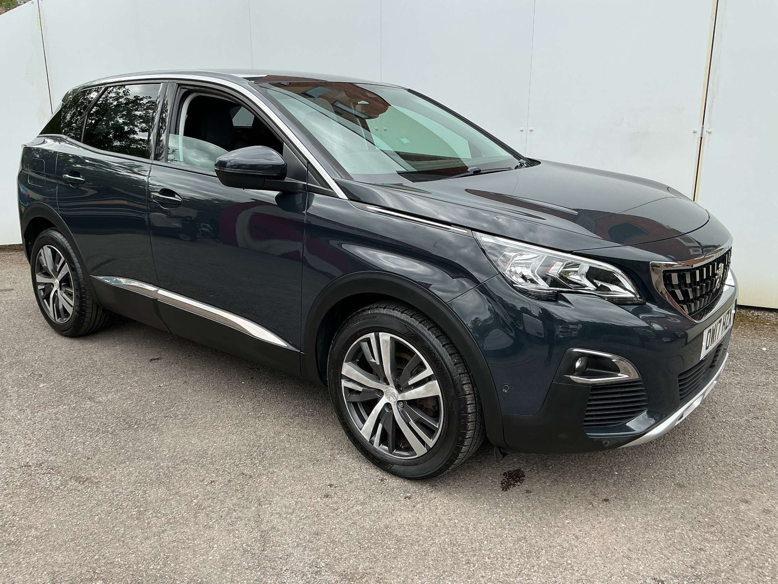A 2017 PEUGEOT 3008 1.6 Blue Hdi 100 Allure A 2017 PEUGEOT 3008 1.6 Blue Hdi 100 Allure