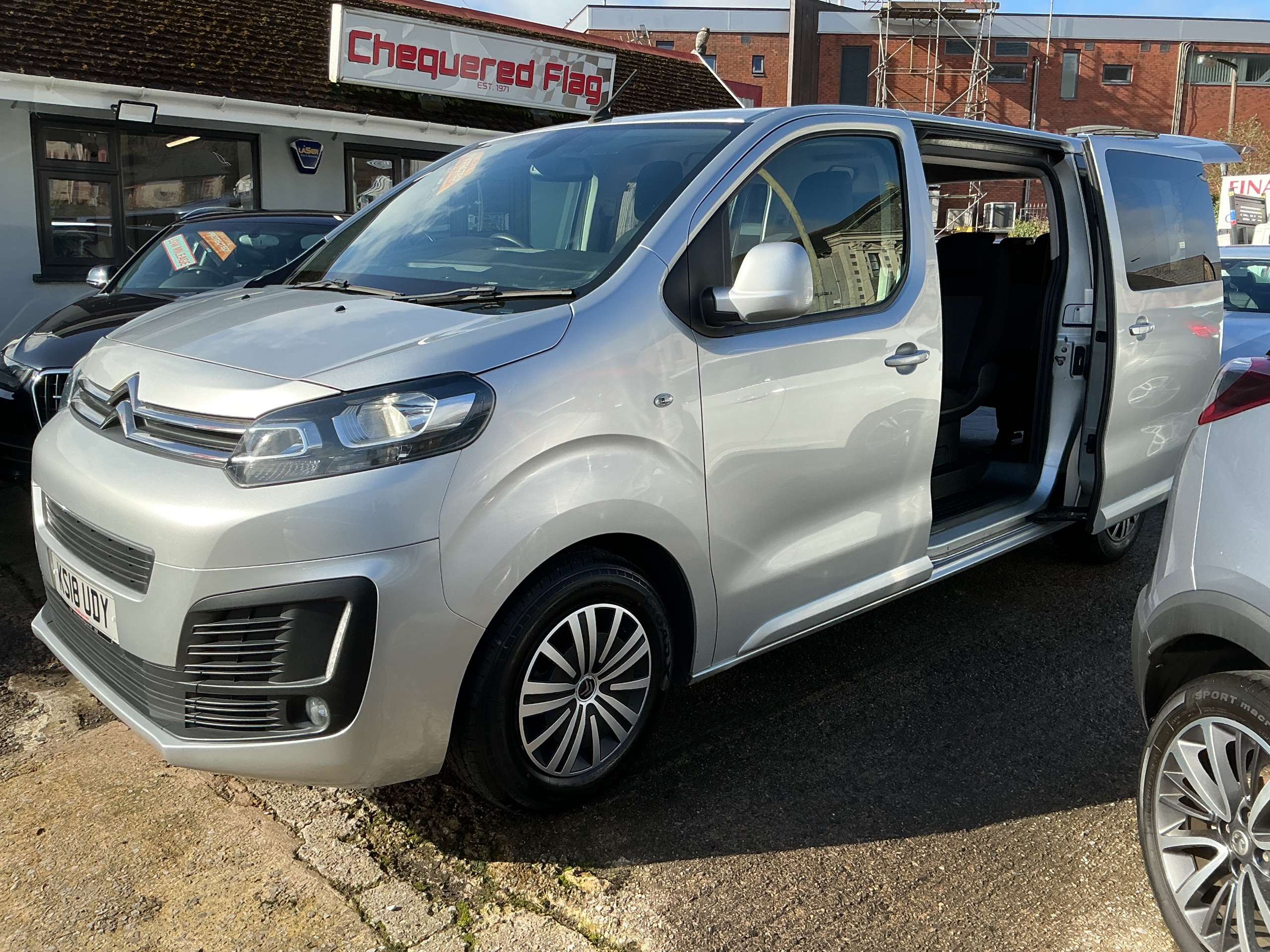 A 2018 CITROEN SPACETOURER 1.6 BlueHDi Business M MPV 5dr Diesel Manual MWB Euro 6 (s/s) (115 ps) A 2018 CITROEN SPACETOURER 1.6 BlueHDi Business M MPV 5dr Diesel Manual MWB Euro 6 (s/s) (115 ps)