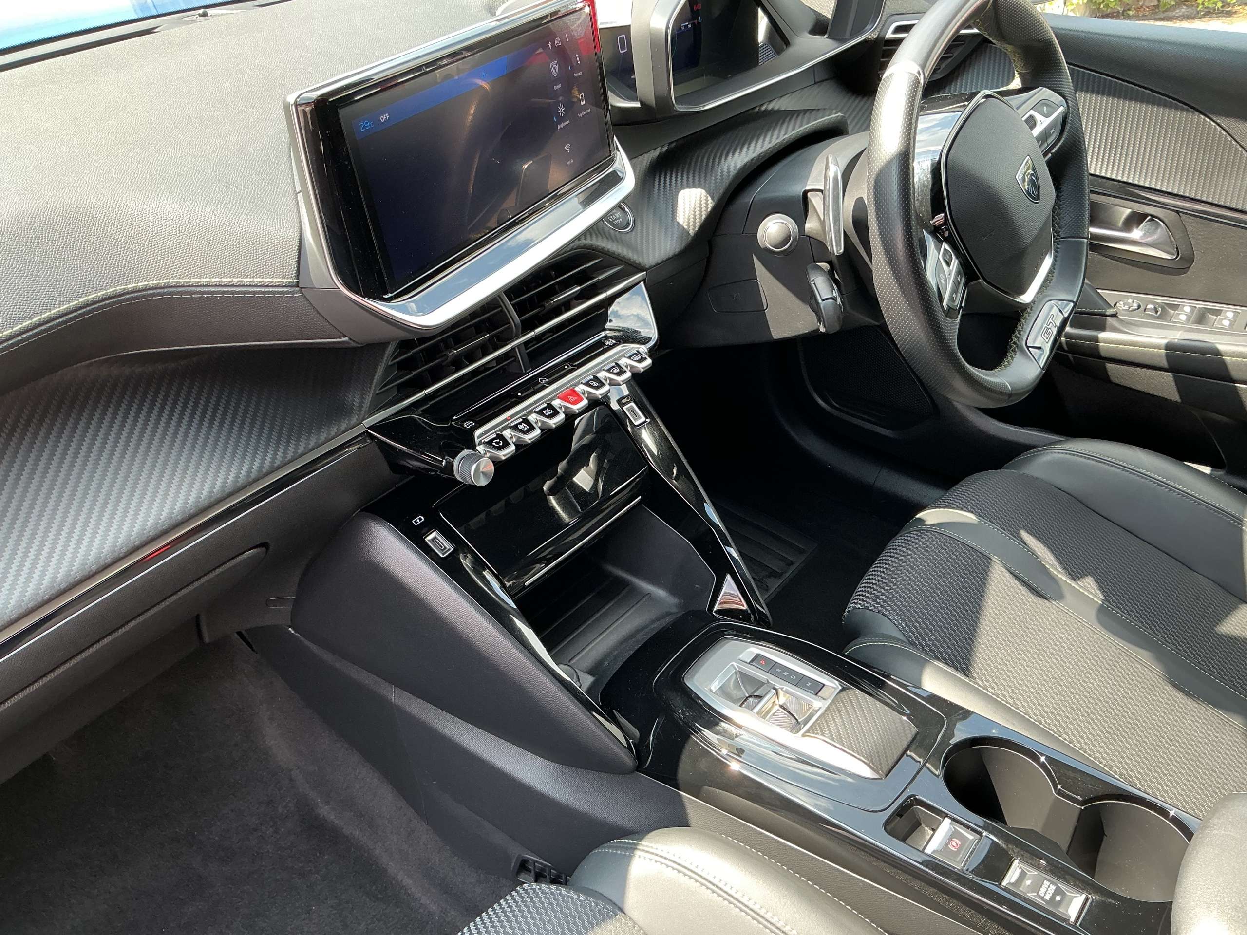 2024 PEUGEOT 208 2024 PEUGEOT 208