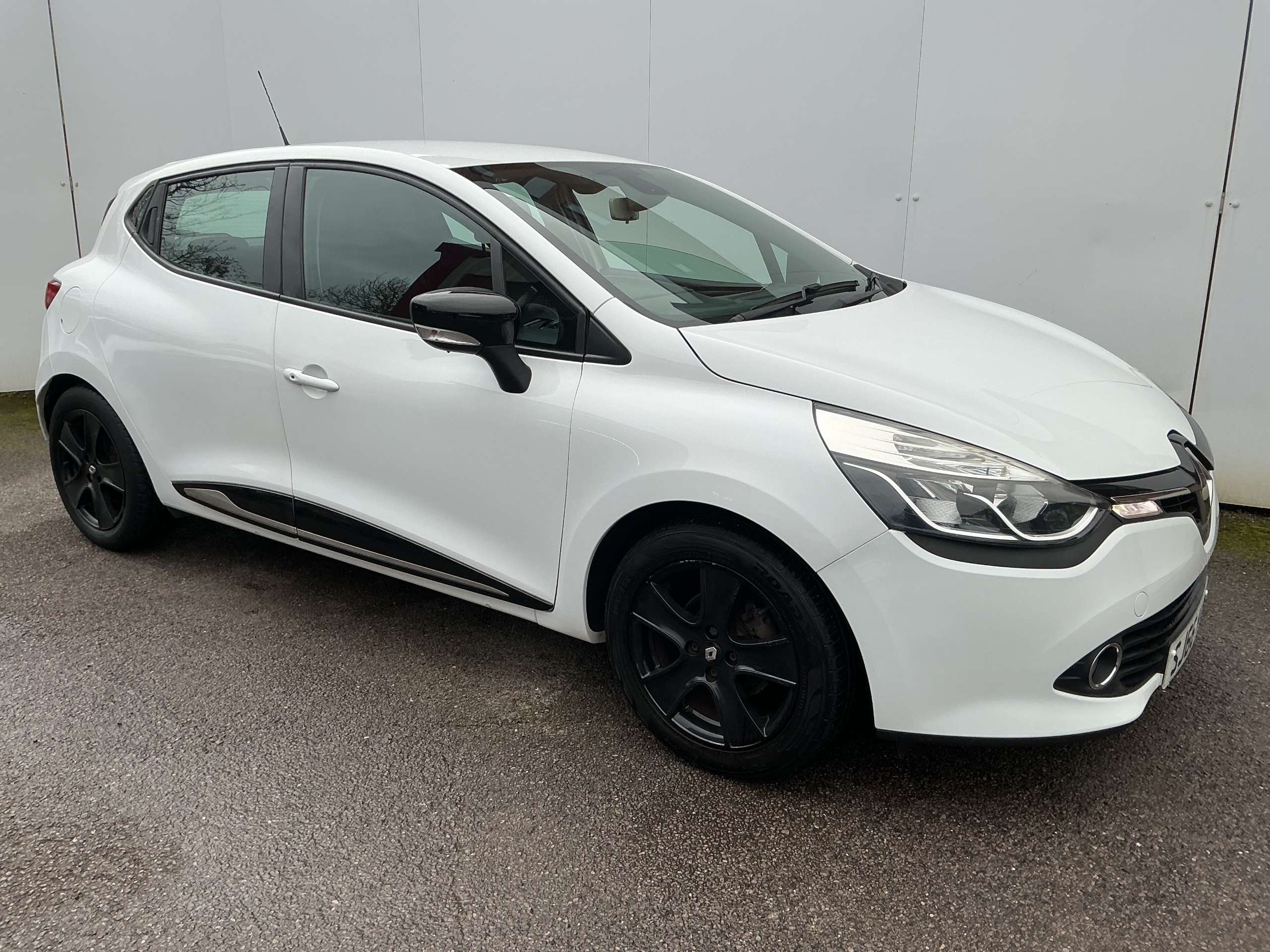 2016 RENAULT CLIO 2016 RENAULT CLIO