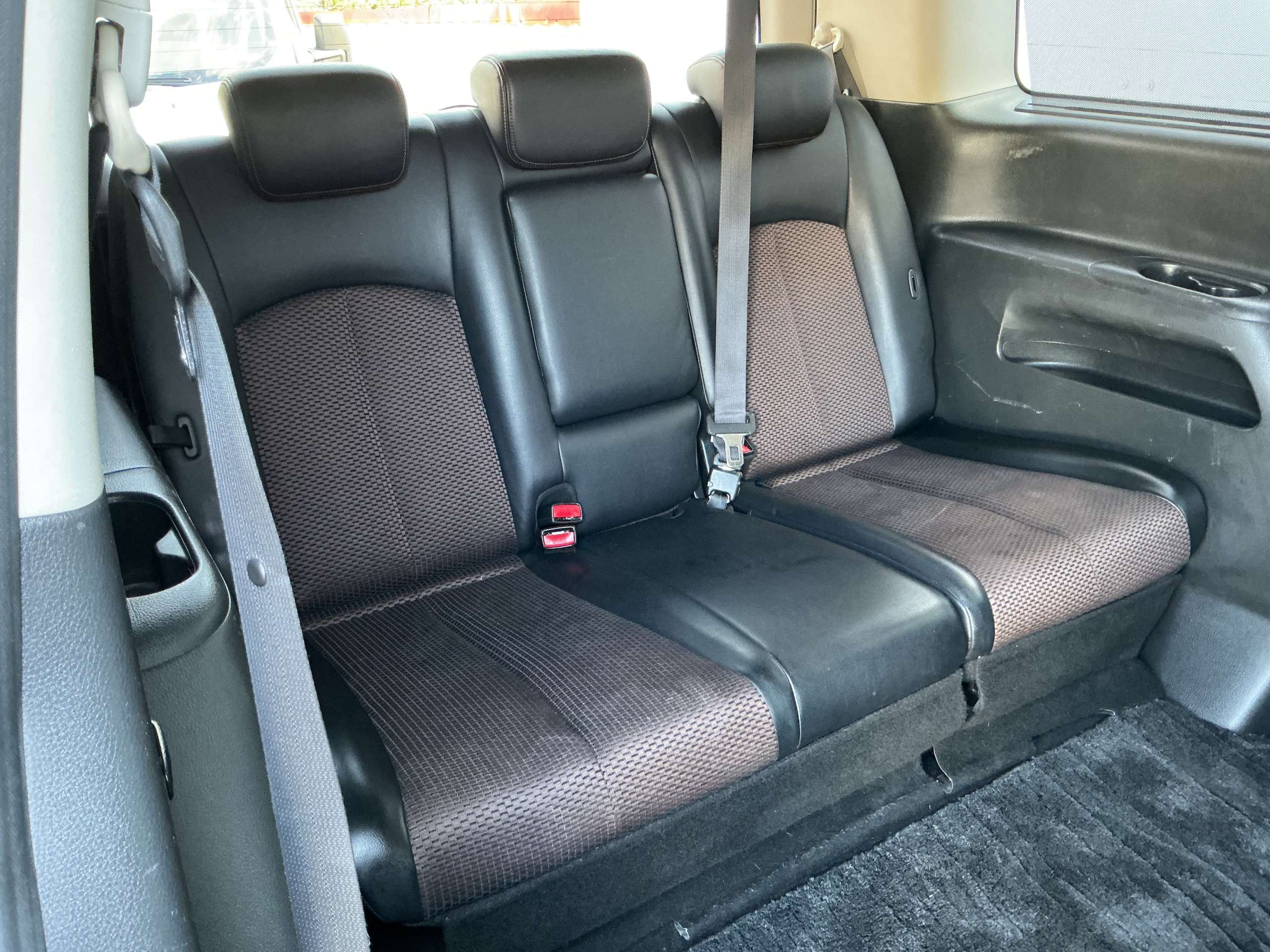 2011 NISSAN ELGRAND 2011 NISSAN ELGRAND