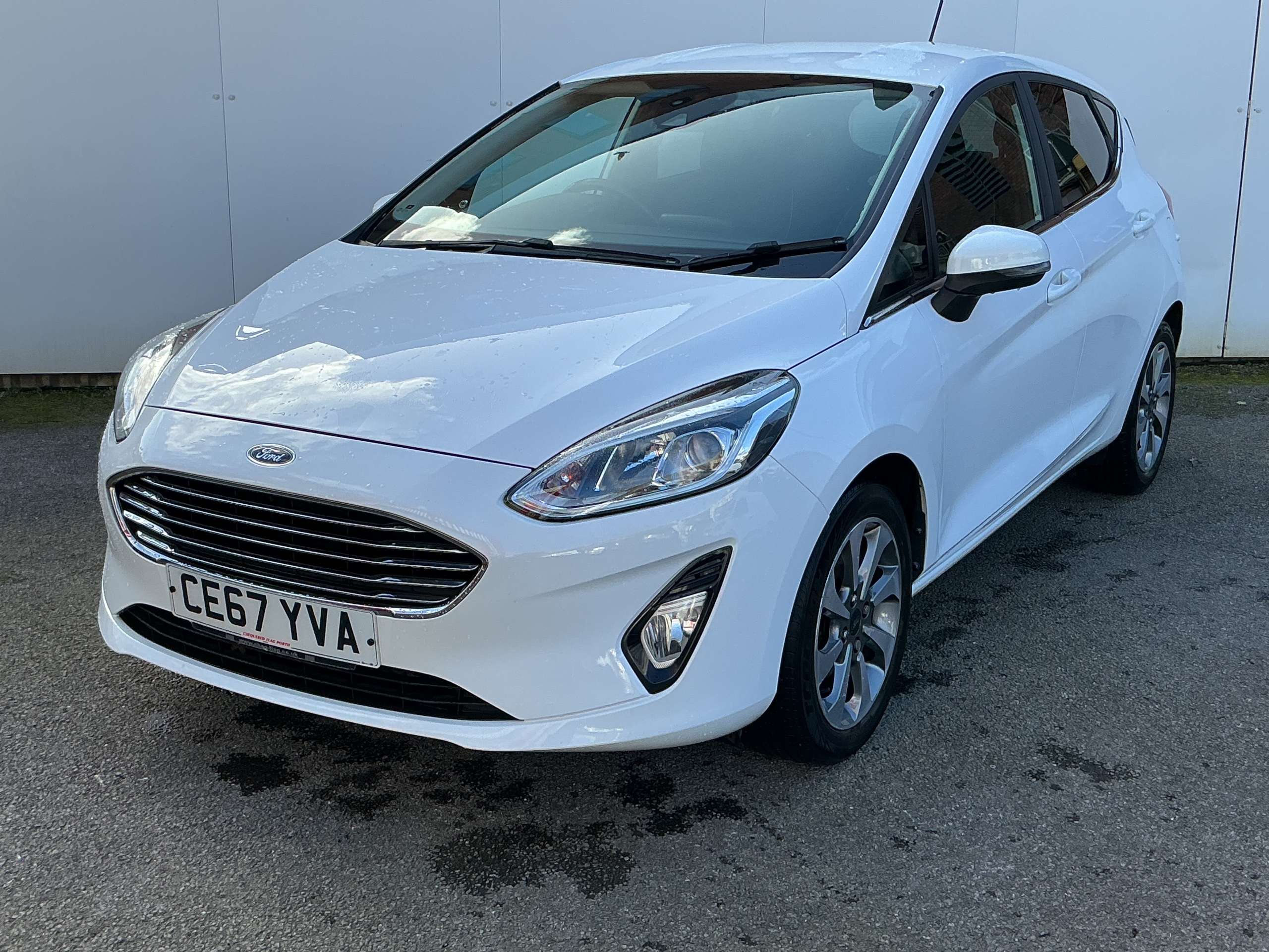 A 2017 FORD FIESTA 1.1 Ti-VCT Zetec Hatchback 5dr Petrol Manual Euro 6 (s/s) (85 ps) A 2017 FORD FIESTA 1.1 Ti-VCT Zetec Hatchback 5dr Petrol Manual Euro 6 (s/s) (85 ps)