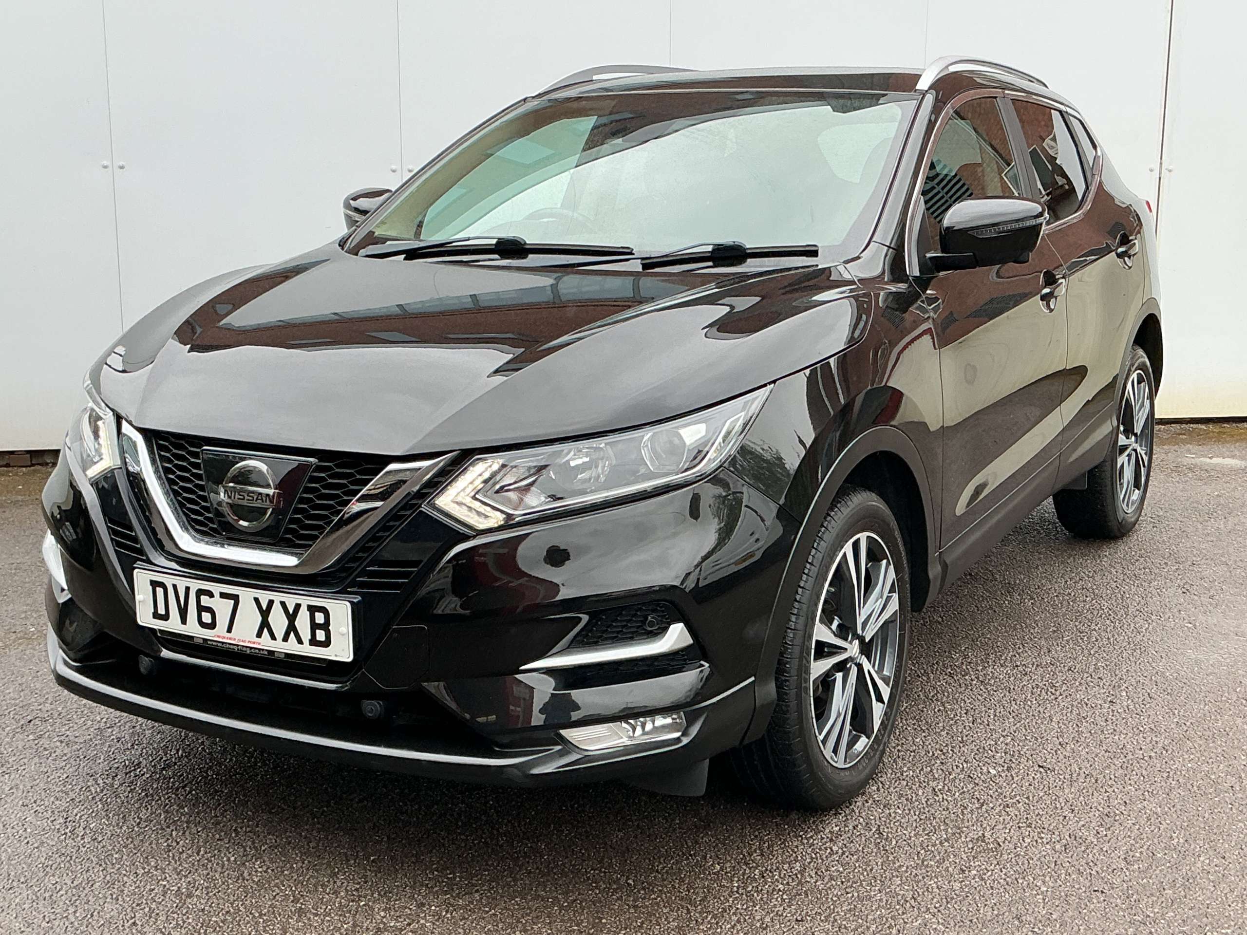A 2017 NISSAN QASHQAI 1.5 dCi N-Connecta SUV 5dr Diesel Manual Euro 6 (s/s) (110 ps) A 2017 NISSAN QASHQAI 1.5 dCi N-Connecta SUV 5dr Diesel Manual Euro 6 (s/s) (110 ps)