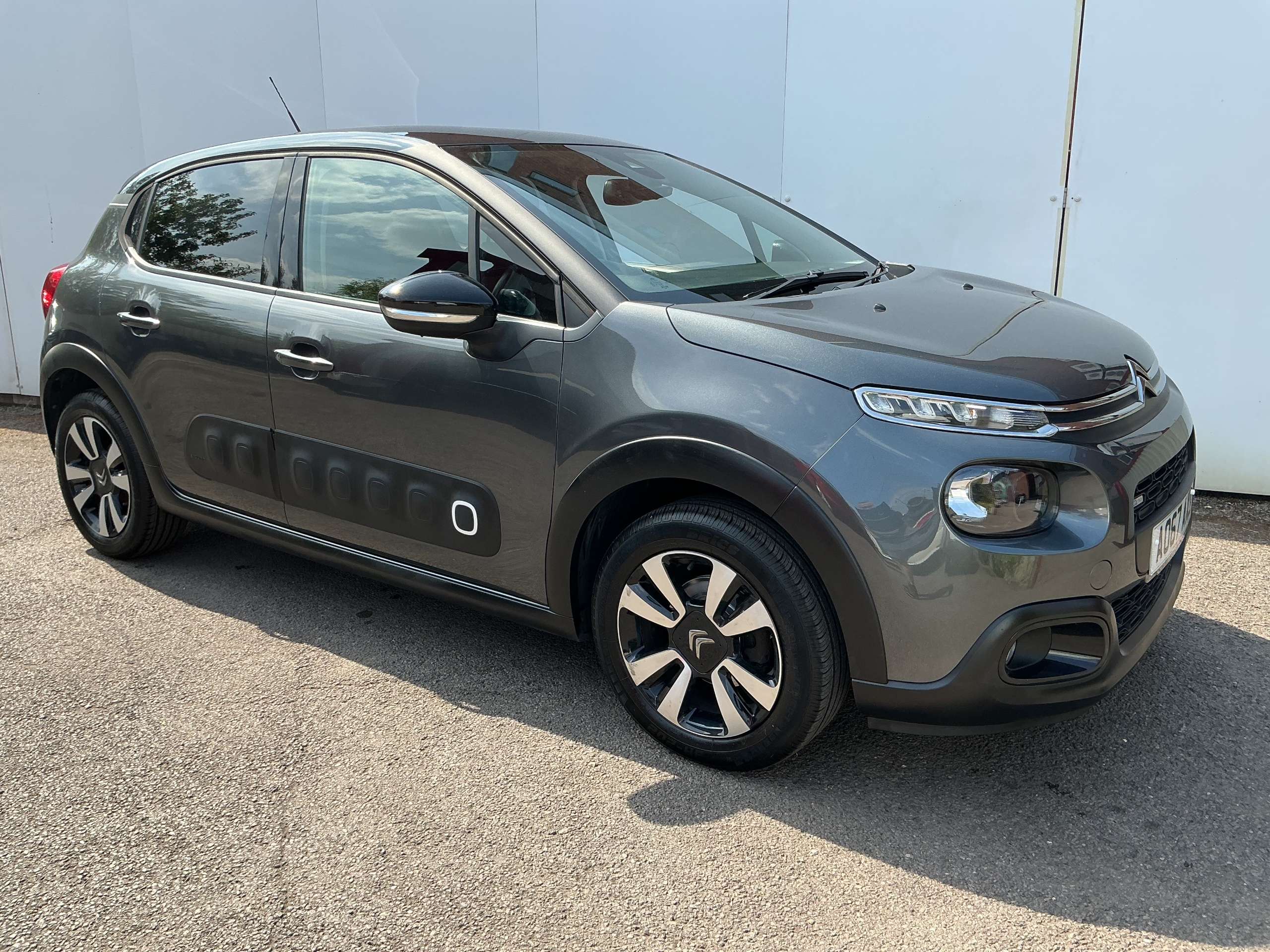 A 2017 CITROEN C3 1.2 PureTech Flair Hatchback 5dr Petrol Manual Euro 6 (82 ps) A 2017 CITROEN C3 1.2 PureTech Flair Hatchback 5dr Petrol Manual Euro 6 (82 ps)