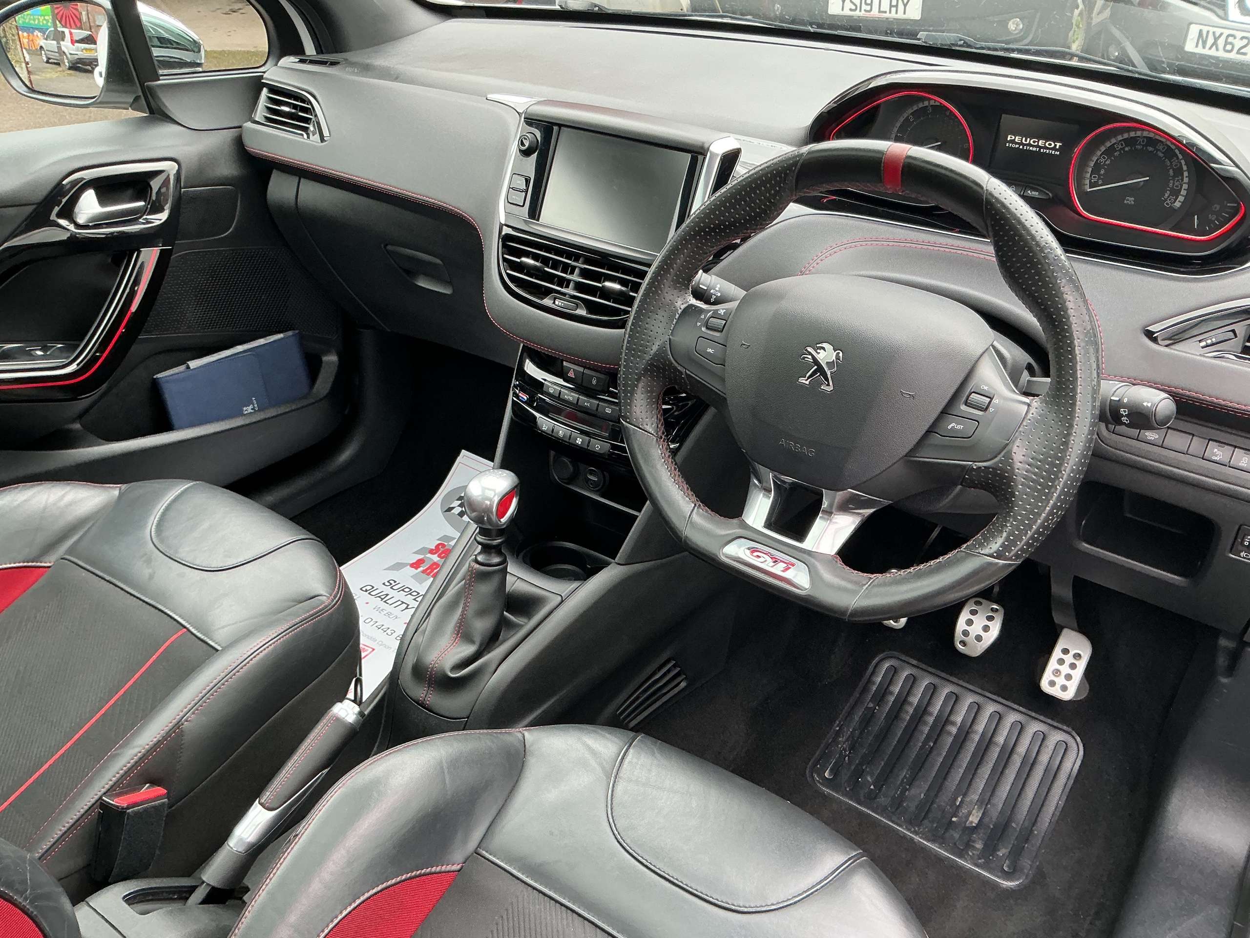 2016 PEUGEOT 208 2016 PEUGEOT 208