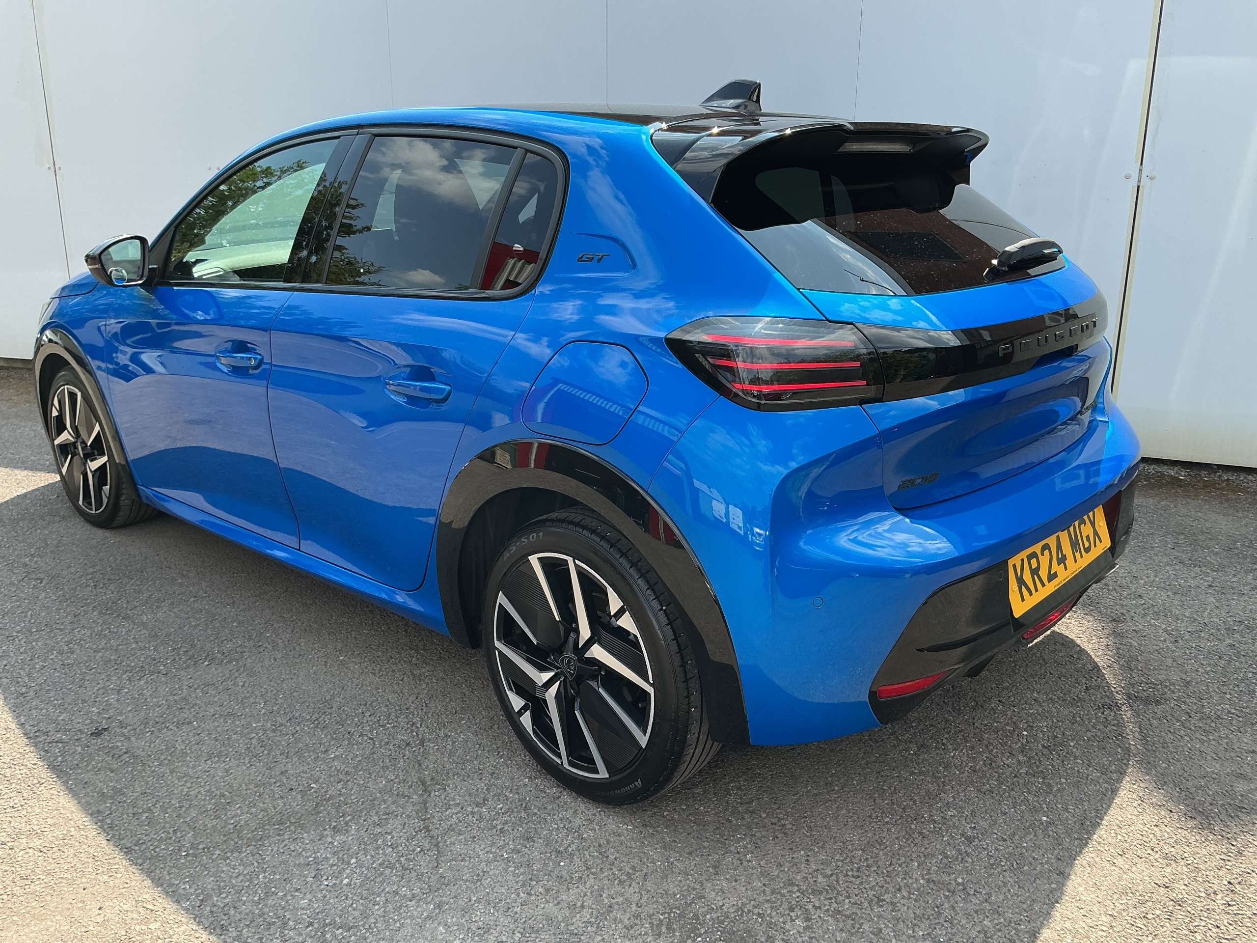 2024 PEUGEOT 208 2024 PEUGEOT 208