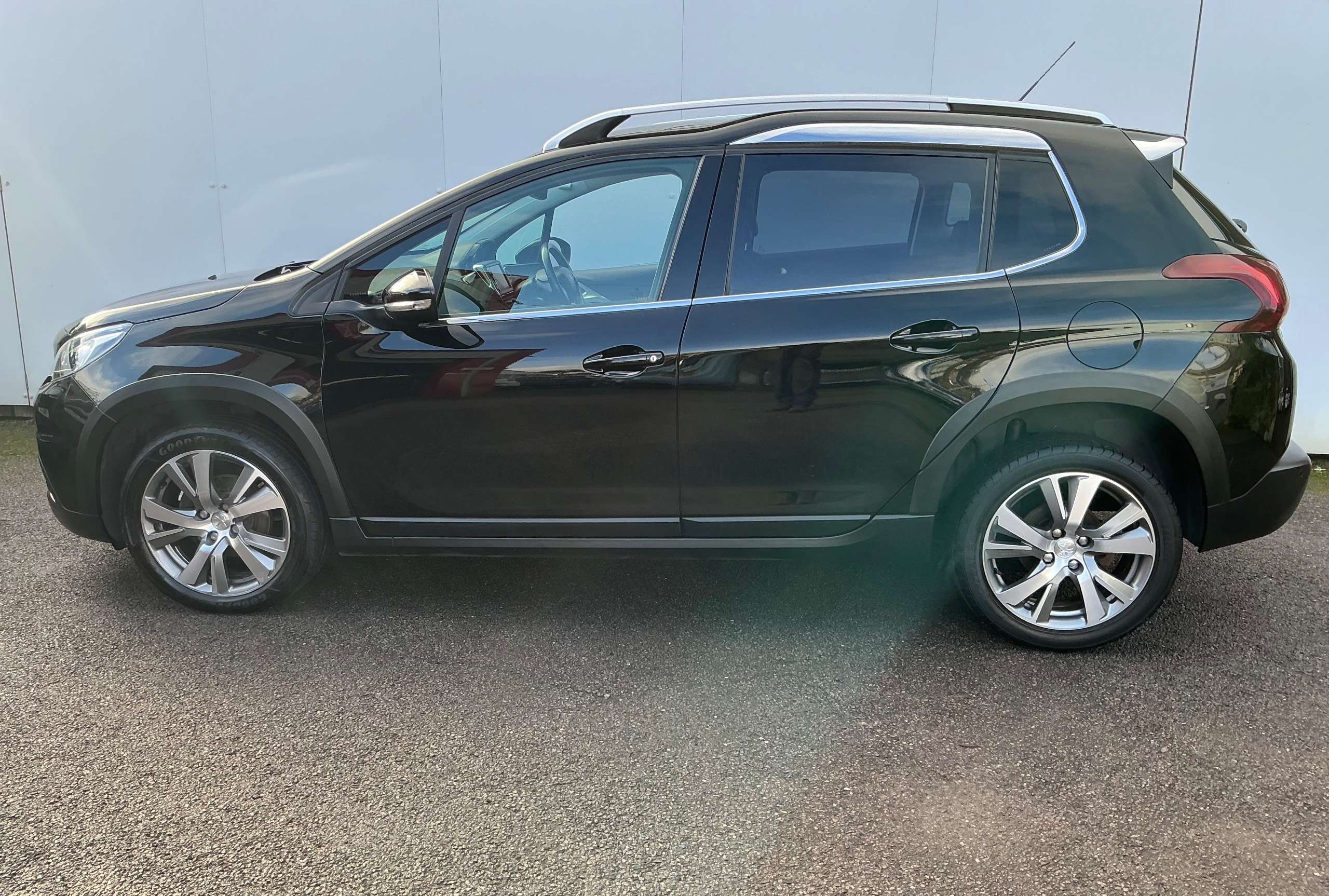 2019 PEUGEOT 2008 2019 PEUGEOT 2008