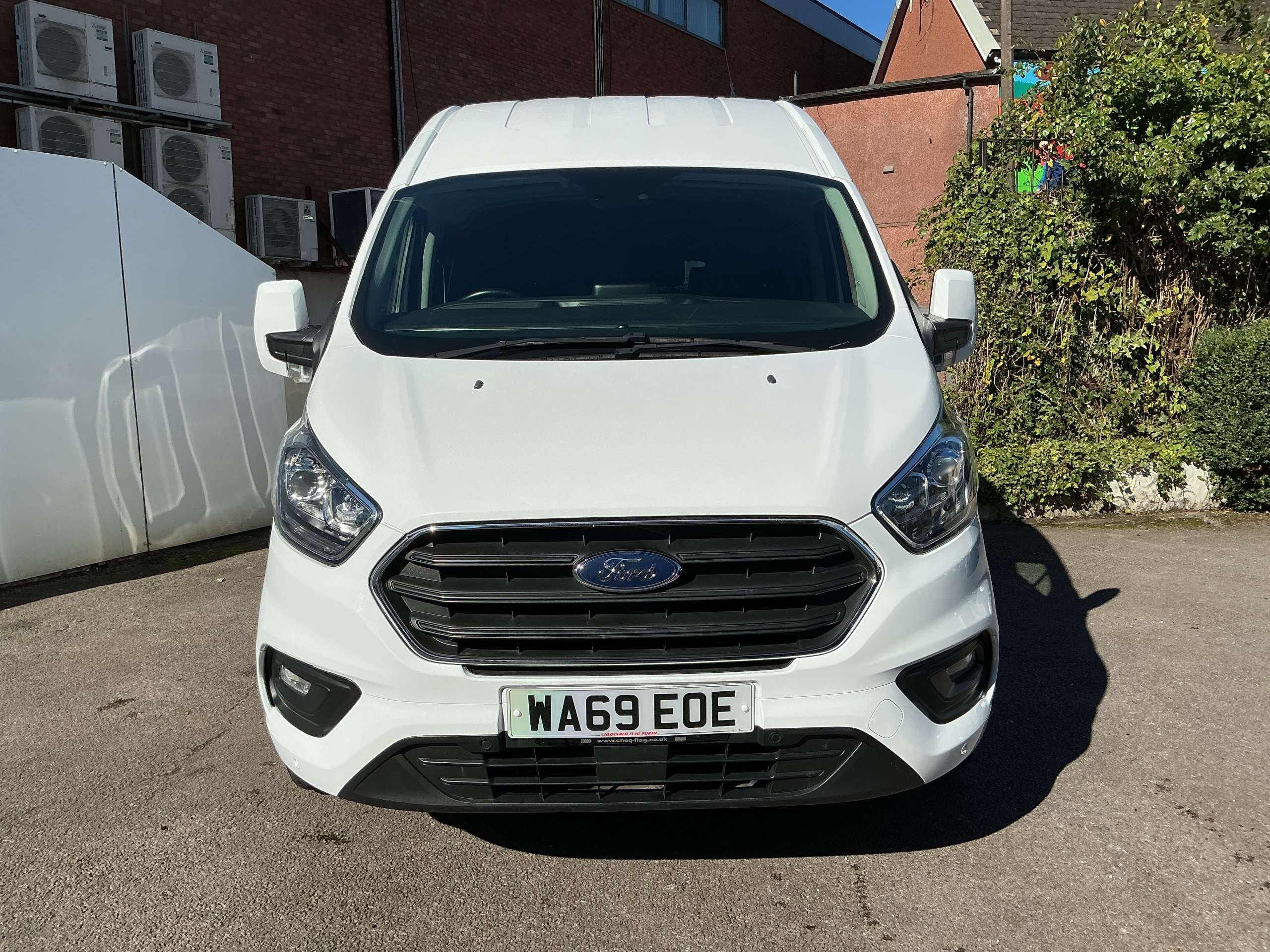 A 2019 FORD TRANSIT CUSTOM 2.0 300 EcoBlue Limited Panel Van 5dr Diesel Manual L2 H1 Euro 6 (130 ps) A 2019 FORD TRANSIT CUSTOM 2.0 300 EcoBlue Limited Panel Van 5dr Diesel Manual L2 H1 Euro 6 (130 ps)