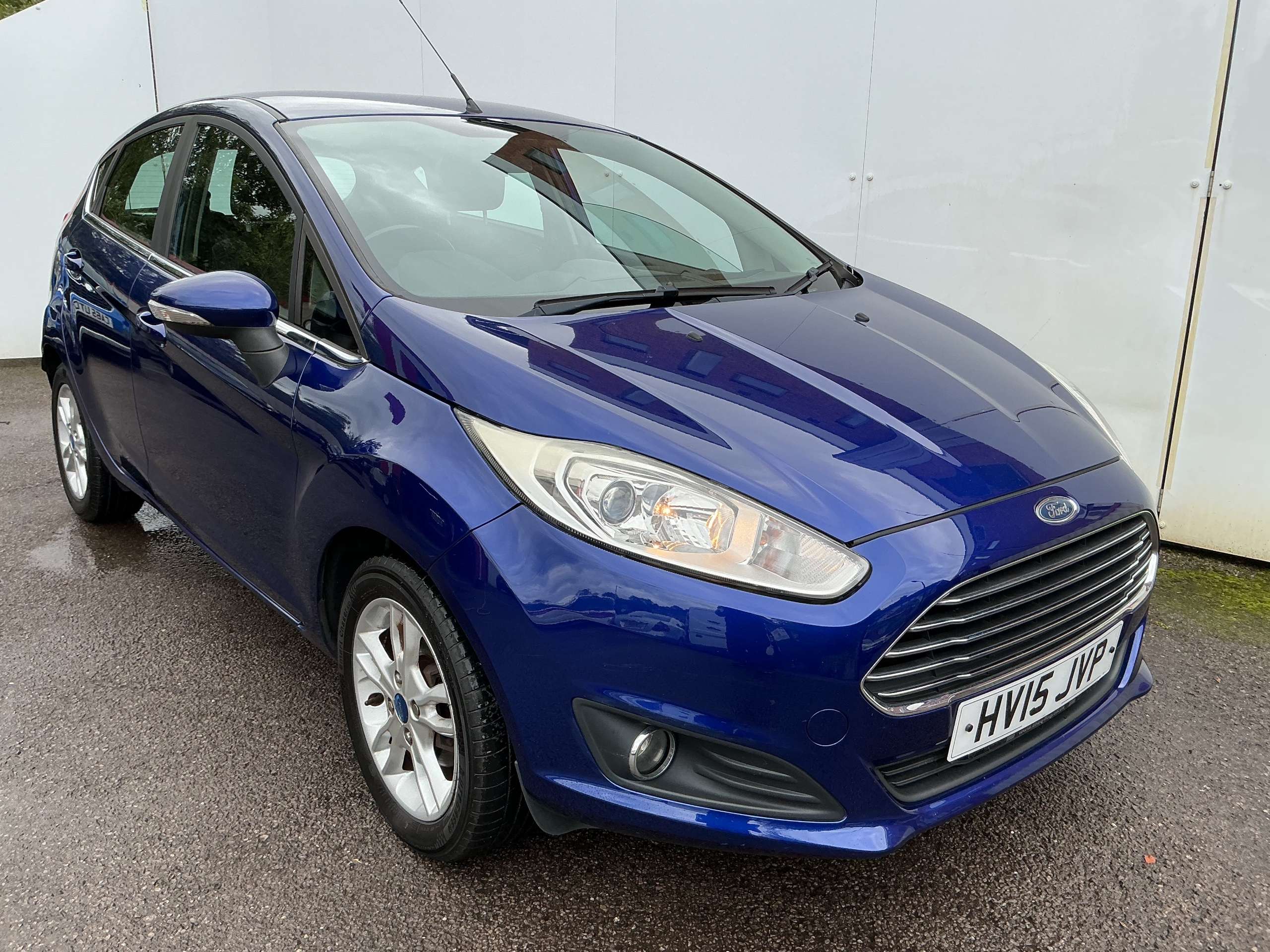 A 2015 FORD FIESTA 1.5 TDCi Zetec Hatchback 5dr Diesel Manual Euro 5 (75 ps) A 2015 FORD FIESTA 1.5 TDCi Zetec Hatchback 5dr Diesel Manual Euro 5 (75 ps)