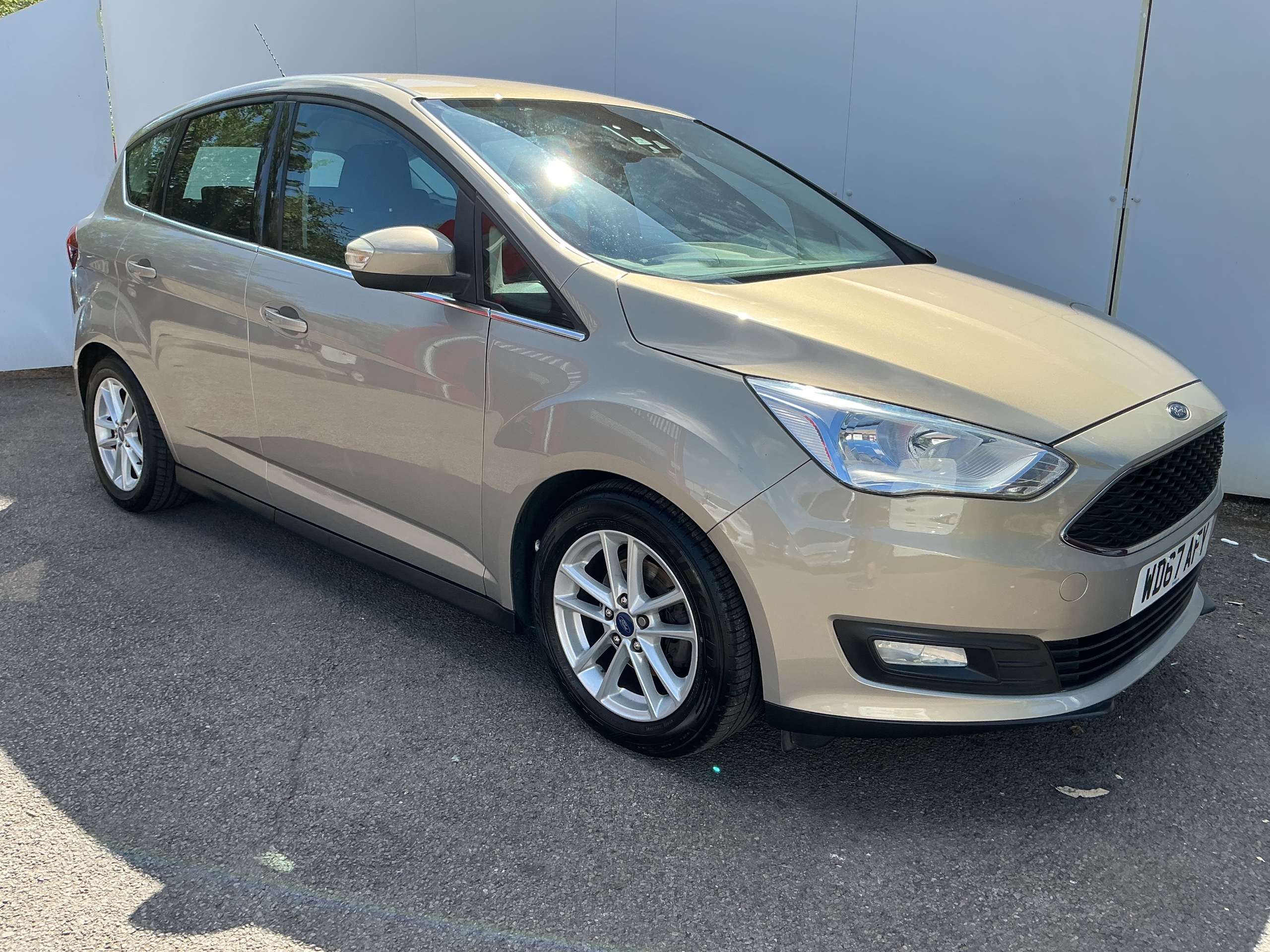 A 2017 FORD C-MAX 1.5 TDCi Zetec MPV 5dr Diesel Manual Euro 6 (s/s) (120 ps) A 2017 FORD C-MAX 1.5 TDCi Zetec MPV 5dr Diesel Manual Euro 6 (s/s) (120 ps)