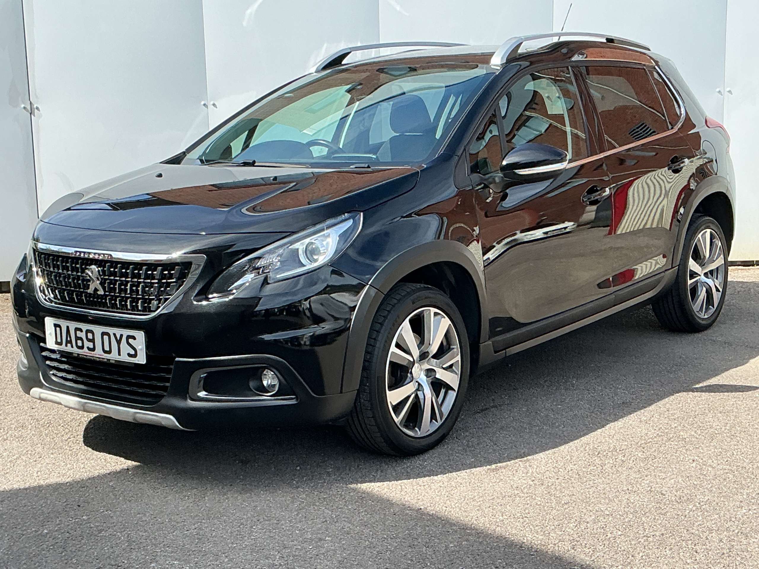 A 2019 PEUGEOT 2008 1.2 PureTech Allure Premium SUV 5dr Petrol Manual Euro 6 (s/s) (110 ps) A 2019 PEUGEOT 2008 1.2 PureTech Allure Premium SUV 5dr Petrol Manual Euro 6 (s/s) (110 ps)