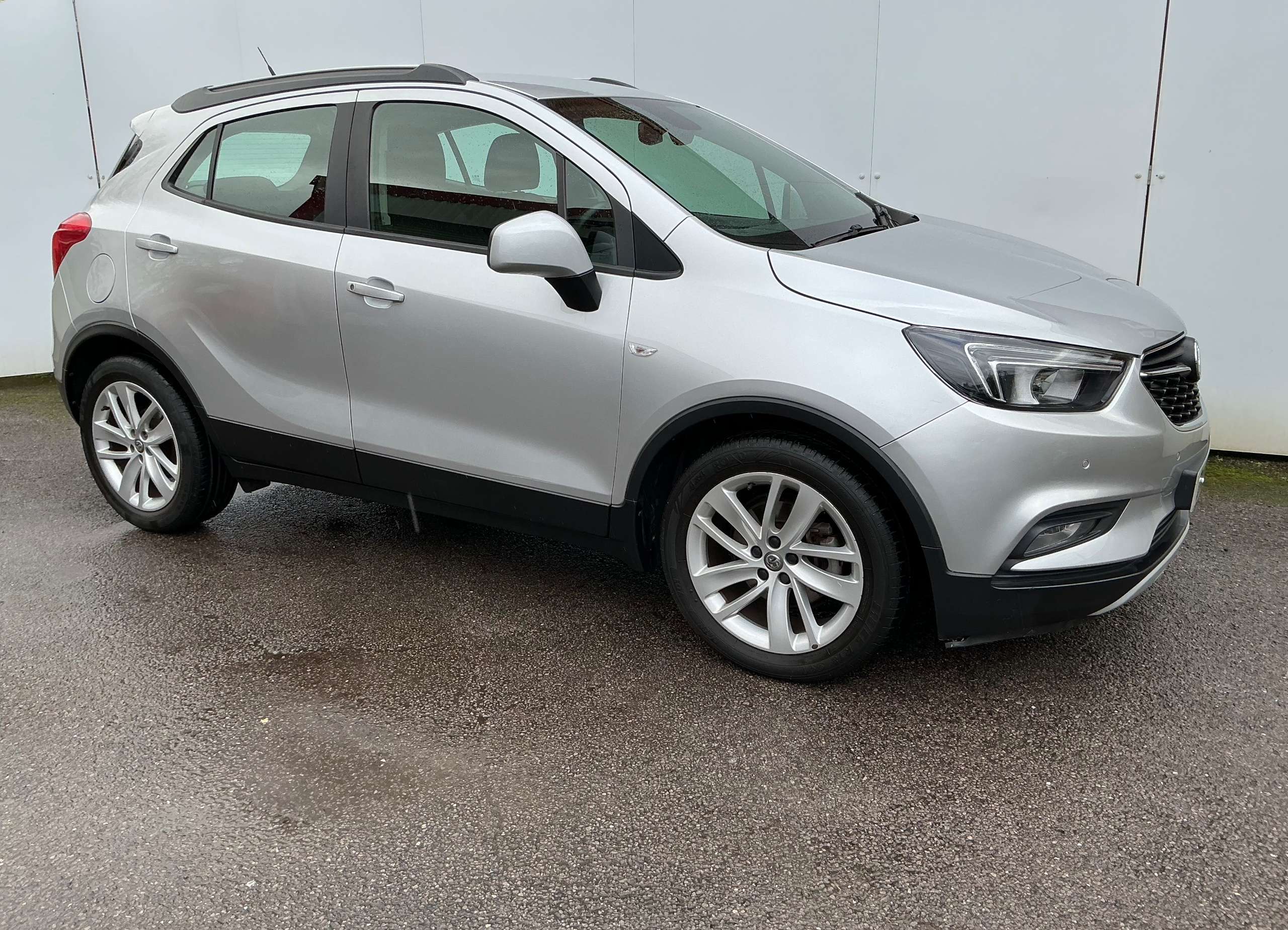 A 2019 VAUXHALL MOKKA X 1.4i Turbo Active SUV 5dr Petrol Auto Euro 6 (140 ps) A 2019 VAUXHALL MOKKA X 1.4i Turbo Active SUV 5dr Petrol Auto Euro 6 (140 ps)