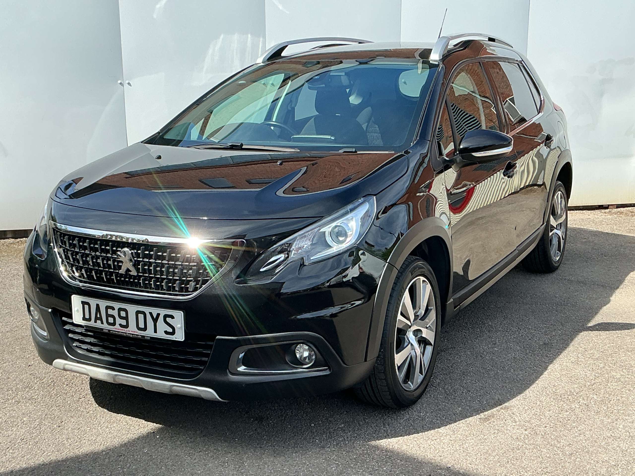 A 2019 PEUGEOT 2008 1.2 PureTech Allure Premium SUV 5dr Petrol Manual Euro 6 (s/s) (110 ps) A 2019 PEUGEOT 2008 1.2 PureTech Allure Premium SUV 5dr Petrol Manual Euro 6 (s/s) (110 ps)