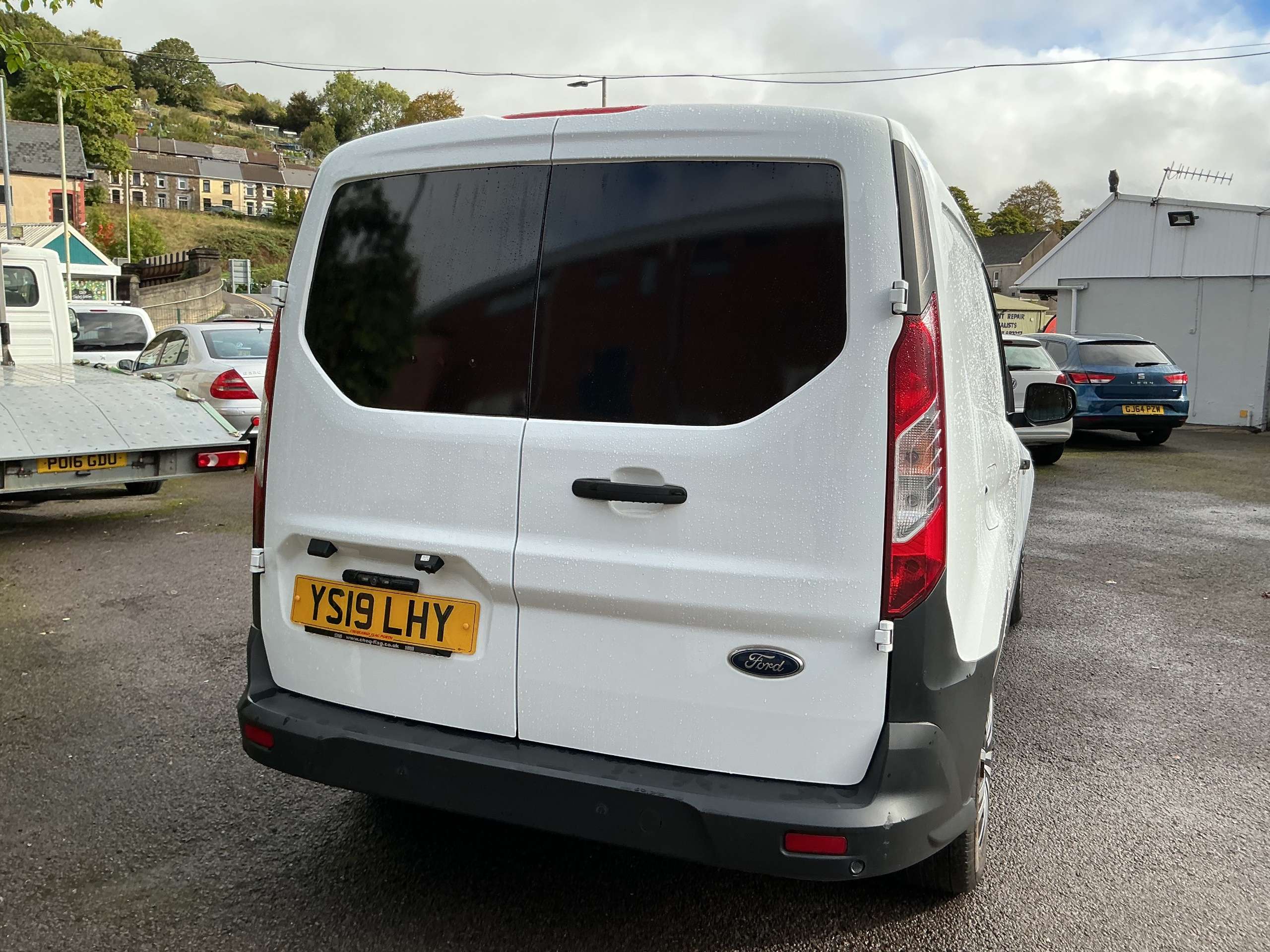 A 2019 FORD TRANSIT CONNECT 1.5 220 EcoBlue Panel Van 5dr Diesel Manual L1 Euro 6 (s/s) (100 ps) A 2019 FORD TRANSIT CONNECT 1.5 220 EcoBlue Panel Van 5dr Diesel Manual L1 Euro 6 (s/s) (100 ps)