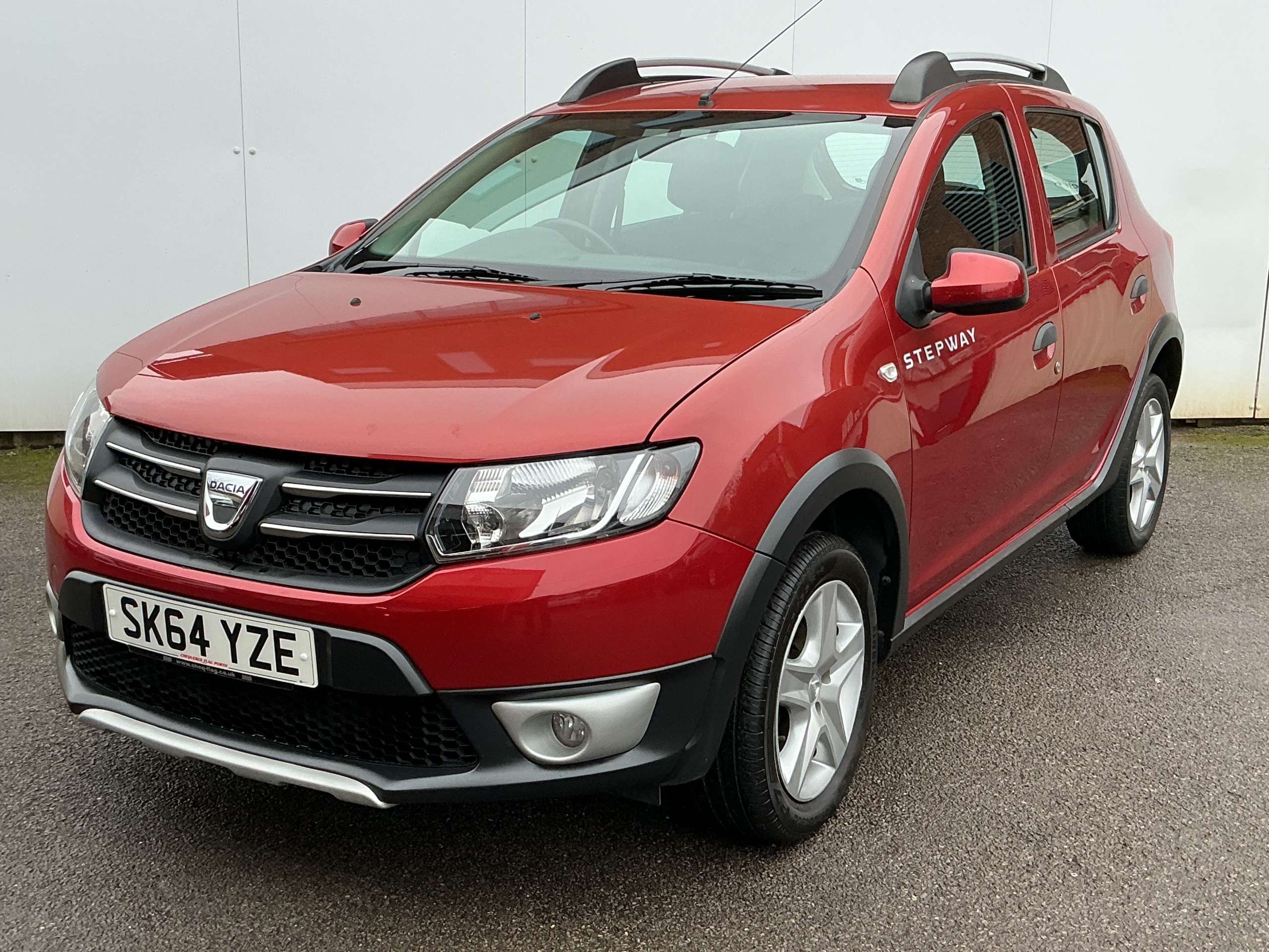 A 2014 DACIA SANDERO STEPWAY 1.5 dCi Laureate Hatchback 5dr Diesel Manual Euro 5 (90 ps) A 2014 DACIA SANDERO STEPWAY 1.5 dCi Laureate Hatchback 5dr Diesel Manual Euro 5 (90 ps)