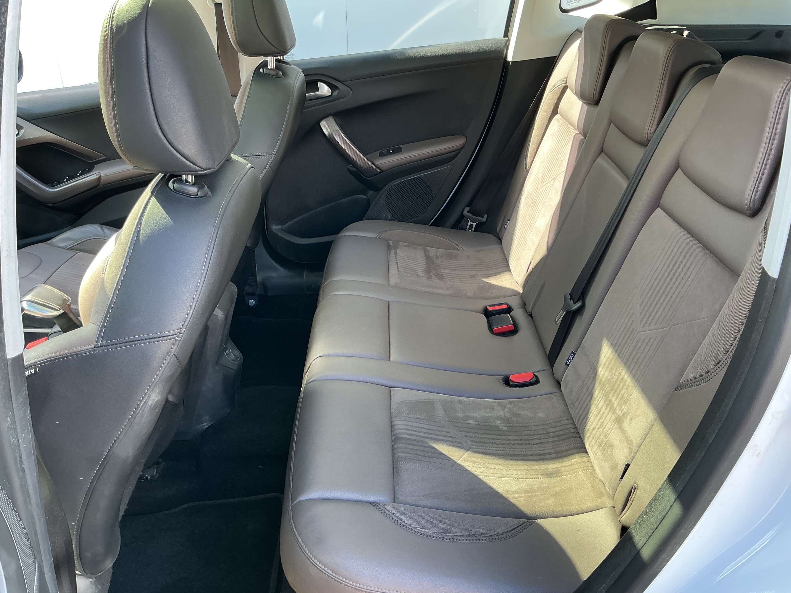 2014 PEUGEOT 2008 2014 PEUGEOT 2008