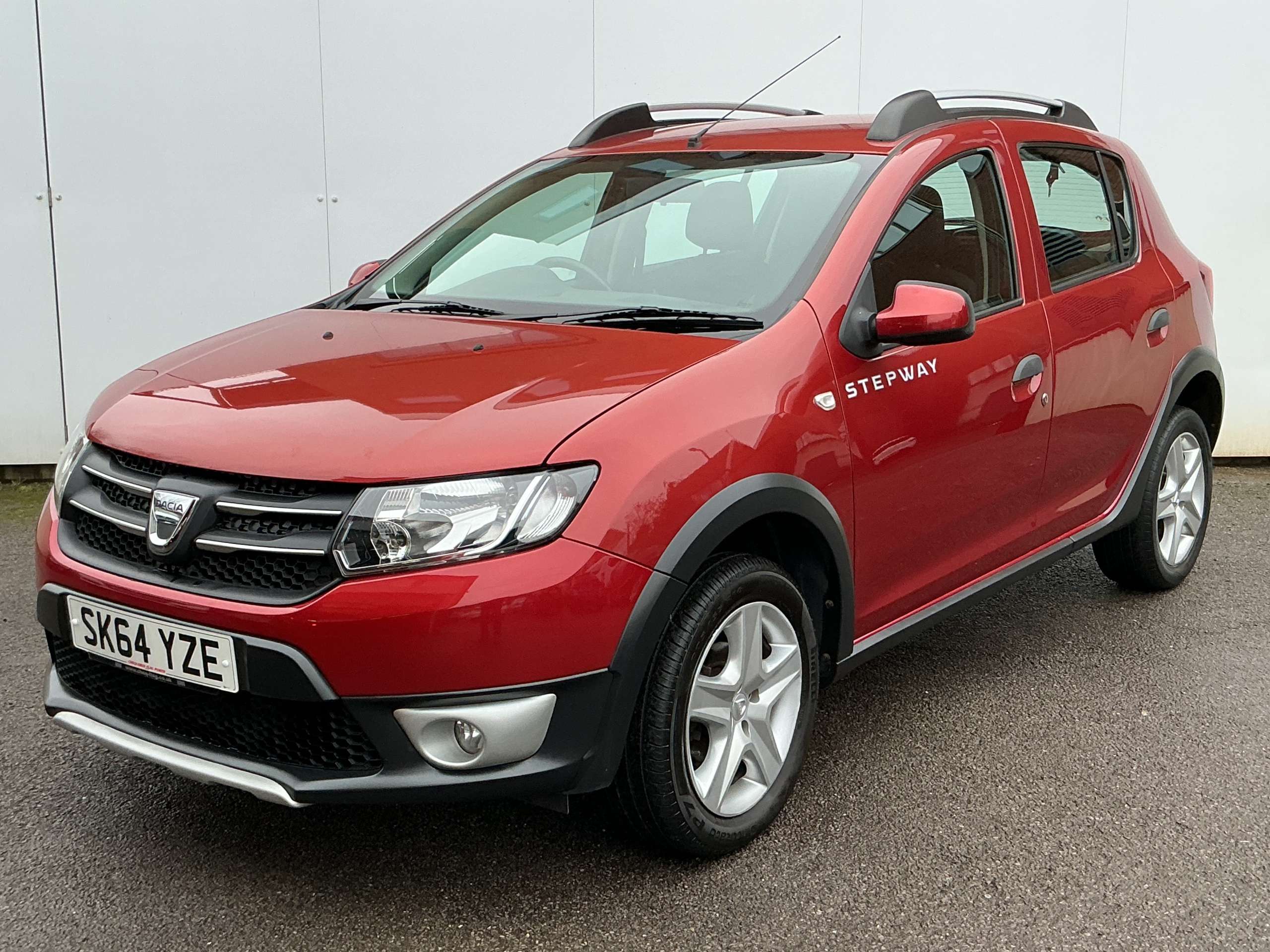A 2014 DACIA SANDERO STEPWAY 1.5 dCi Laureate Hatchback 5dr Diesel Manual Euro 5 (90 ps) A 2014 DACIA SANDERO STEPWAY 1.5 dCi Laureate Hatchback 5dr Diesel Manual Euro 5 (90 ps)