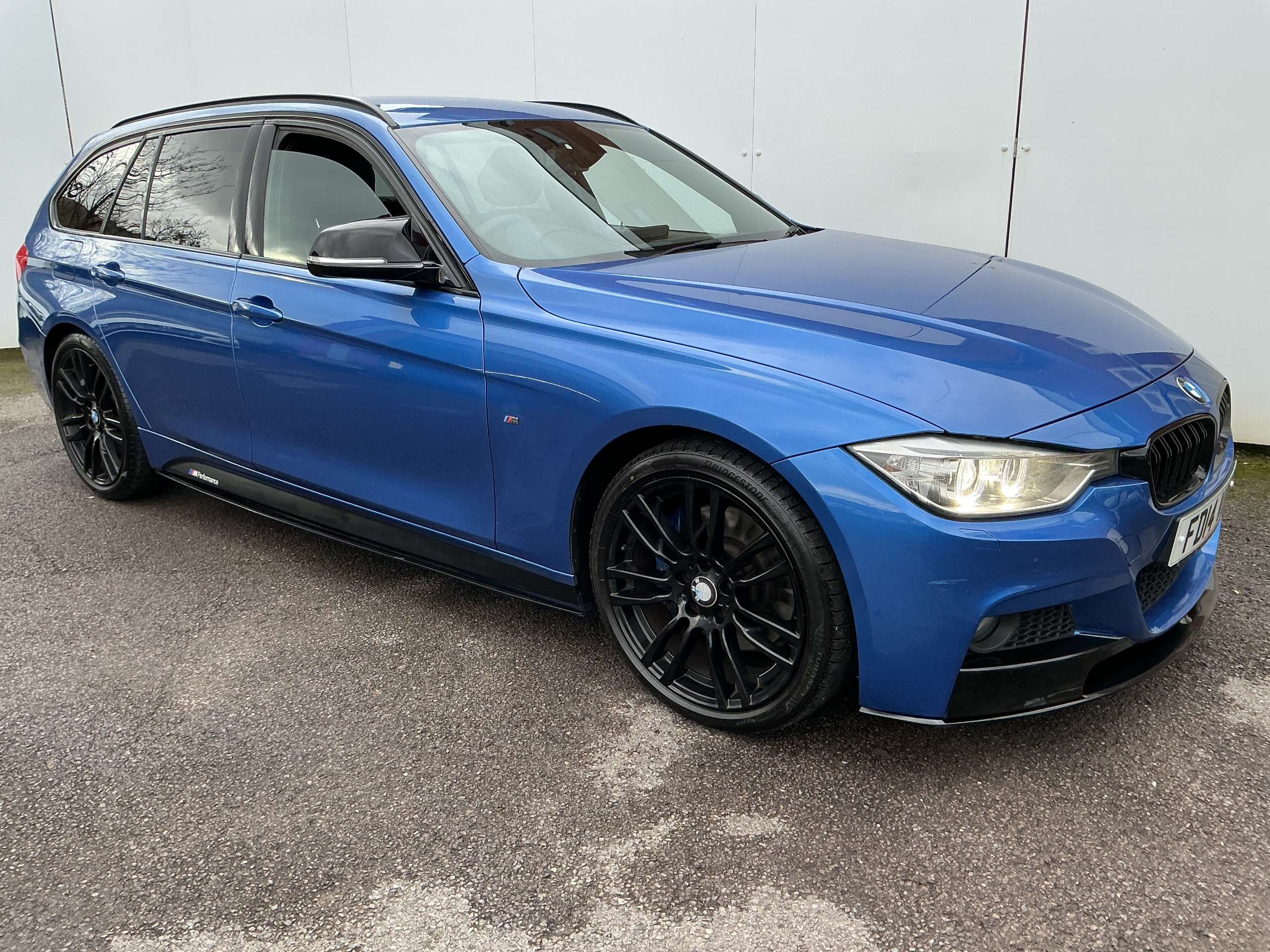 A 2014 BMW 3 SERIES 2.0 320d M Sport Touring 5dr Diesel Auto Euro 5 (s/s) (184 ps) A 2014 BMW 3 SERIES 2.0 320d M Sport Touring 5dr Diesel Auto Euro 5 (s/s) (184 ps)