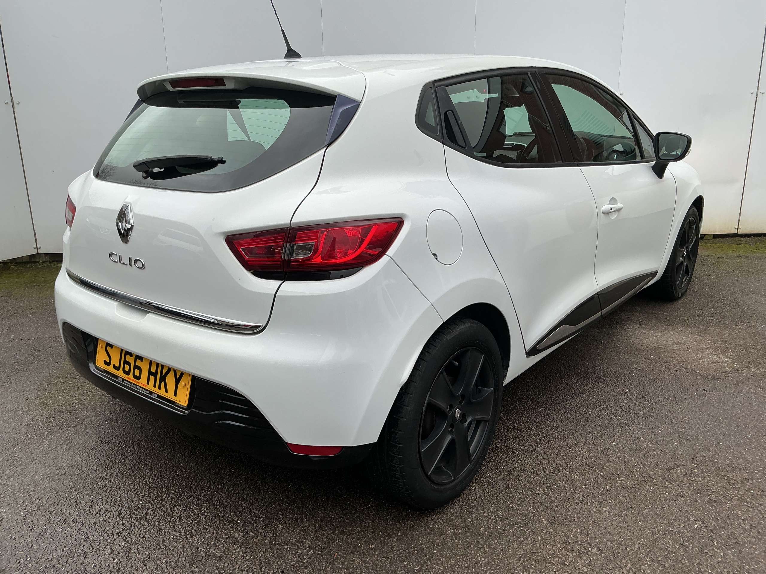 2016 RENAULT CLIO 2016 RENAULT CLIO