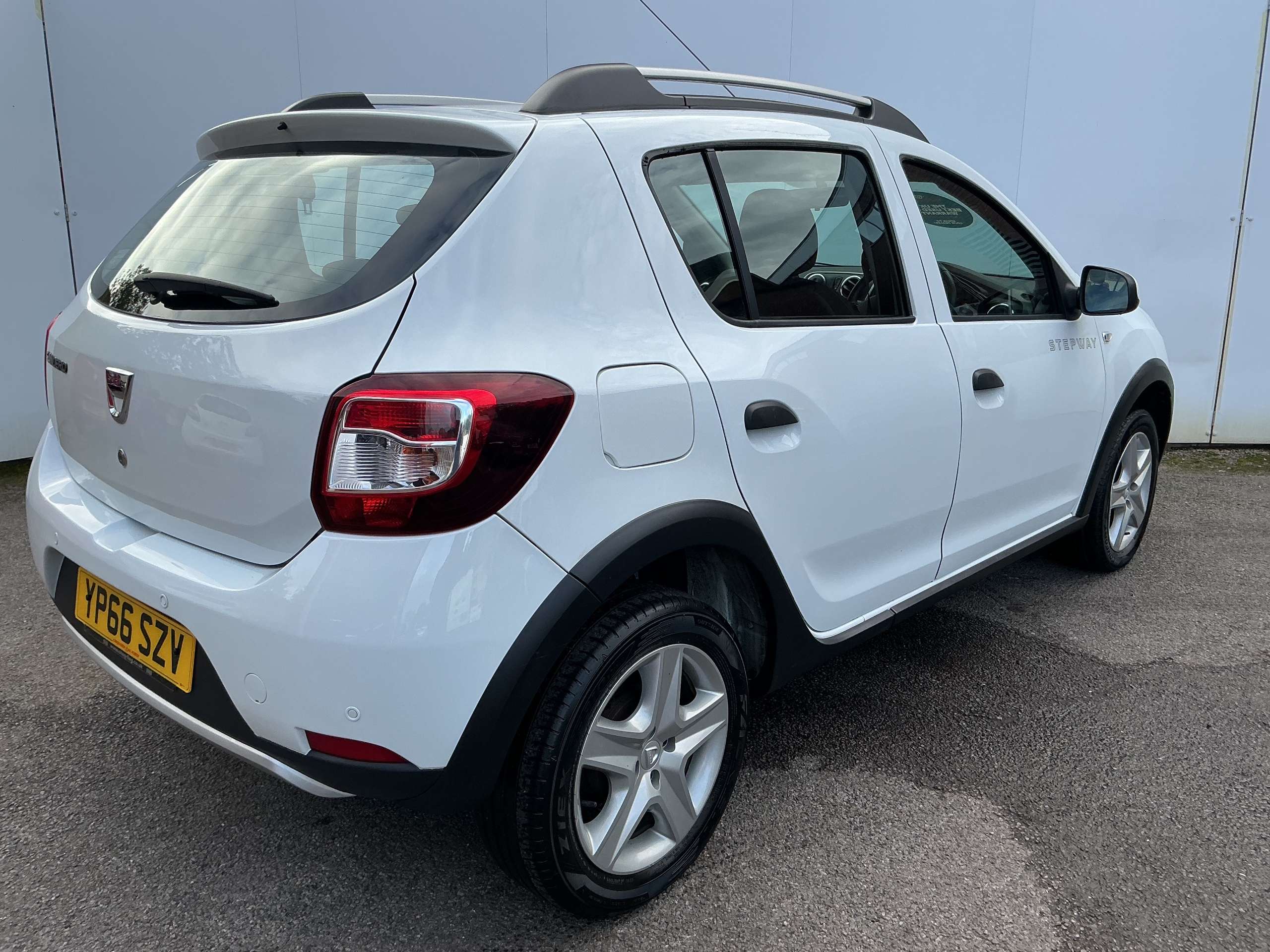 2016 DACIA SANDERO STEPWAY 2016 DACIA SANDERO STEPWAY