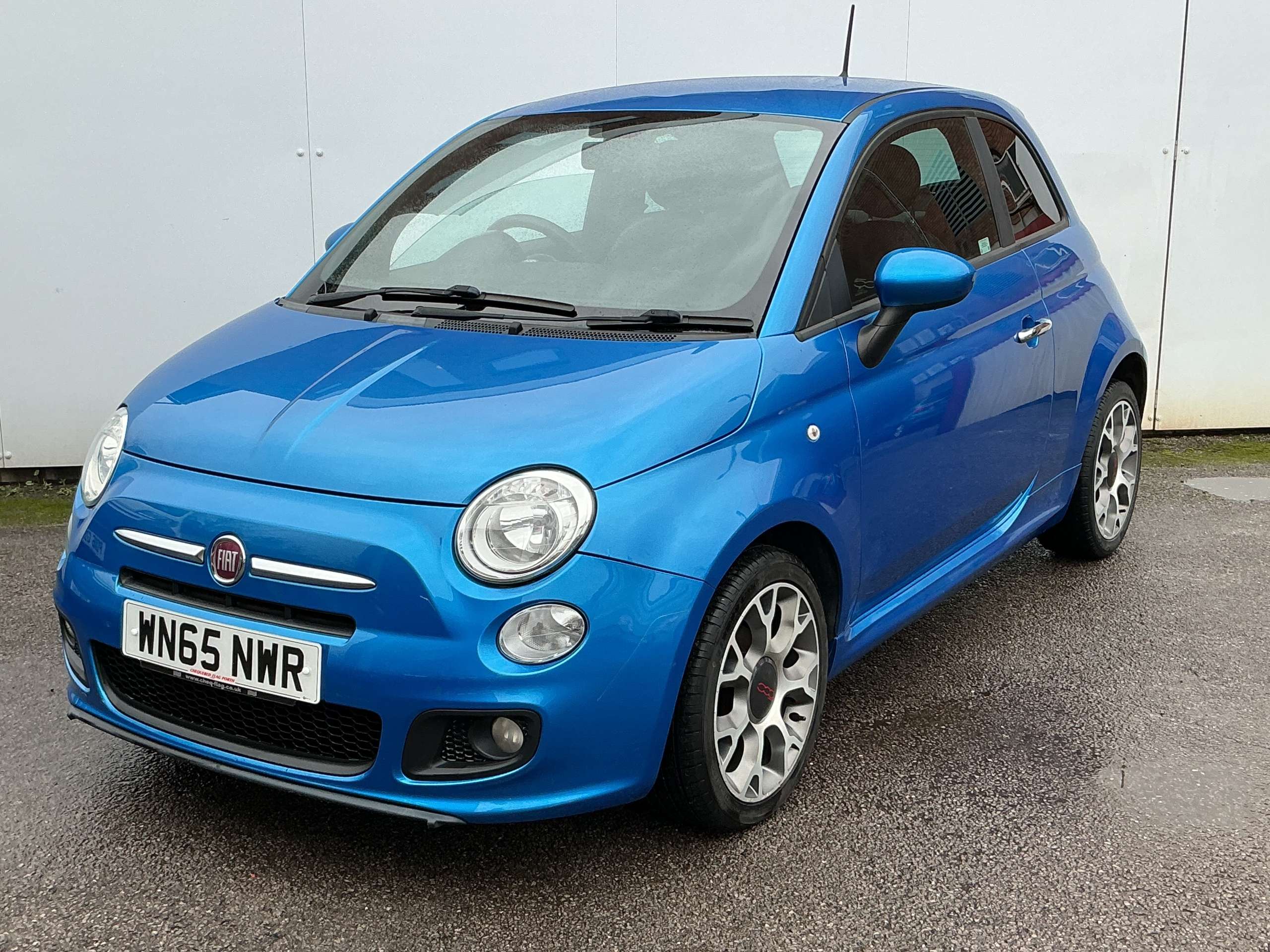 A 2015 FIAT 500 1.2 S Hatchback 3dr Petrol Manual Euro 6 (s/s) (69 bhp) A 2015 FIAT 500 1.2 S Hatchback 3dr Petrol Manual Euro 6 (s/s) (69 bhp)