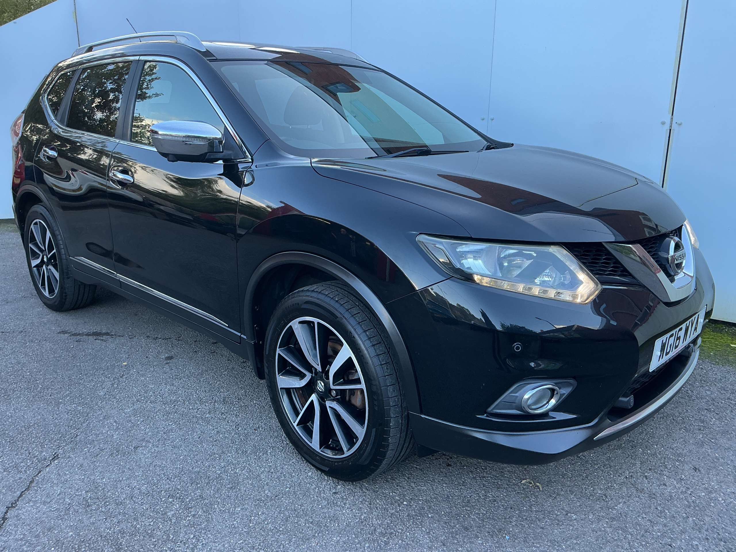 A 2016 NISSAN X-TRAIL 1.6 dCi n-tec SUV 5dr Diesel Manual Euro 6 (s/s) (130 ps) A 2016 NISSAN X-TRAIL 1.6 dCi n-tec SUV 5dr Diesel Manual Euro 6 (s/s) (130 ps)