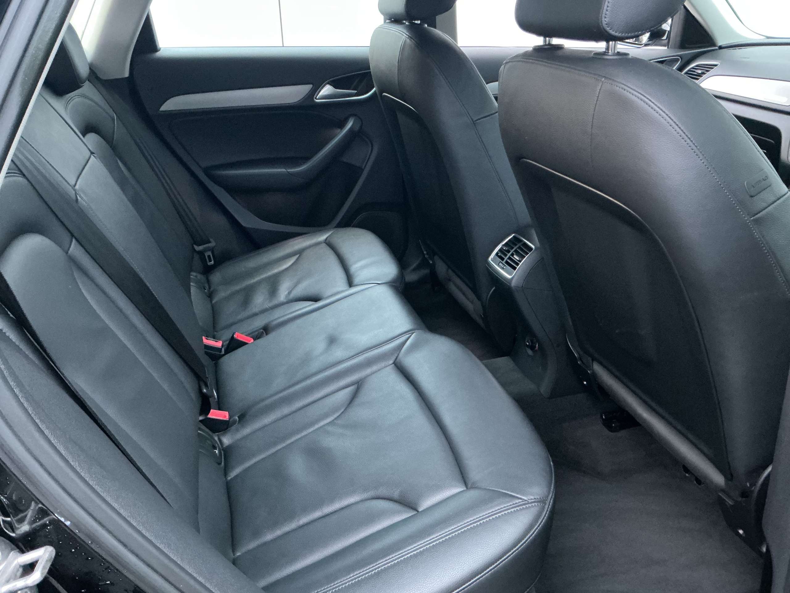 2012 AUDI Q3 2012 AUDI Q3