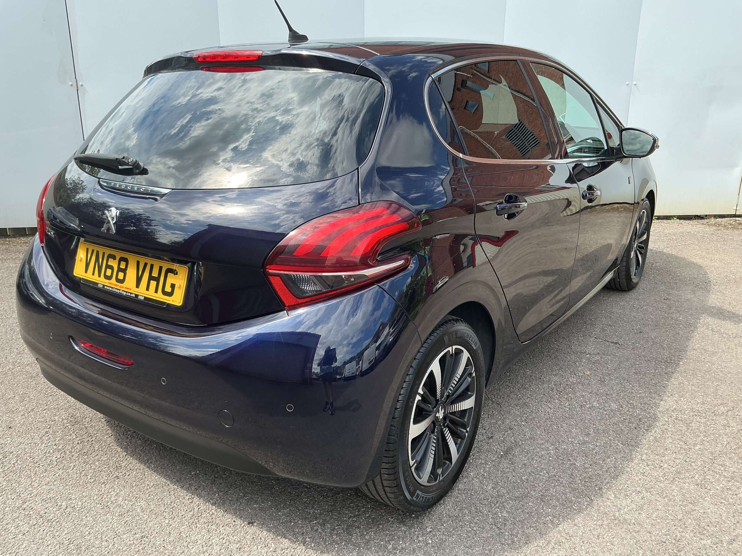 2018 PEUGEOT 208 2018 PEUGEOT 208
