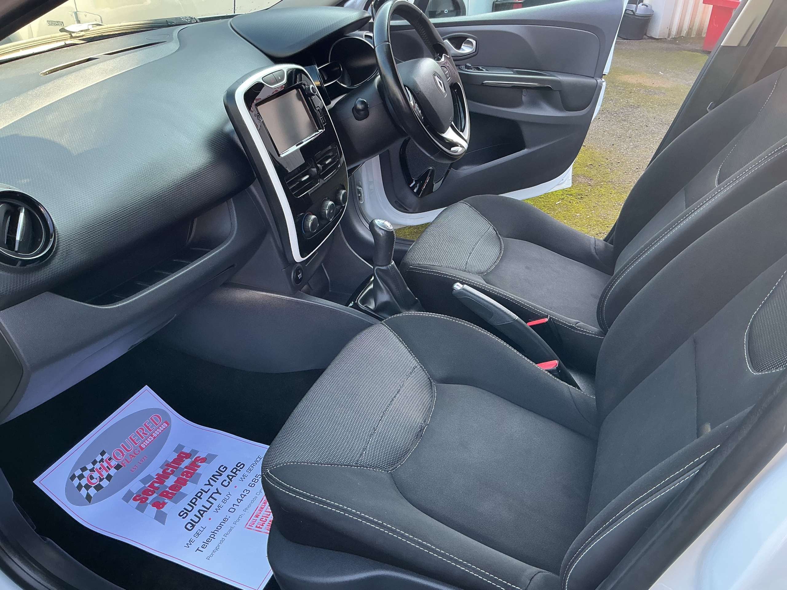 2016 RENAULT CLIO 2016 RENAULT CLIO