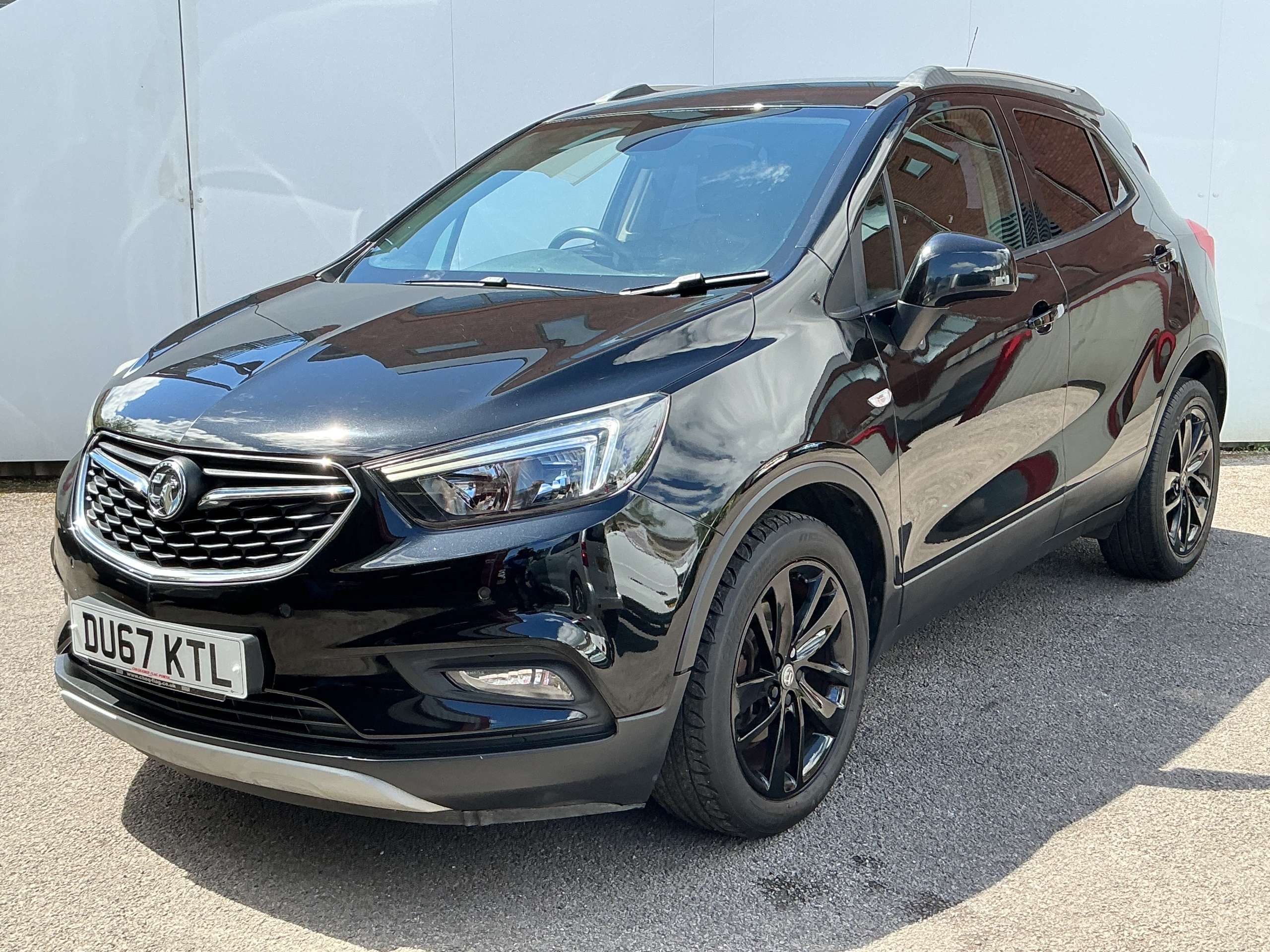 A 2017 VAUXHALL MOKKA X 1.4i Turbo ecoTEC Design Nav SUV 5dr Petrol Manual Euro 6 (s/s) (140 ps) A 2017 VAUXHALL MOKKA X 1.4i Turbo ecoTEC Design Nav SUV 5dr Petrol Manual Euro 6 (s/s) (140 ps)