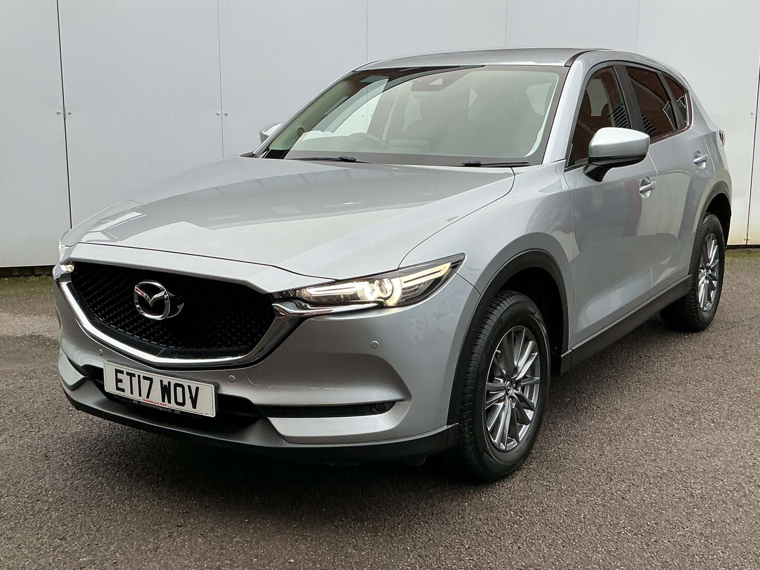 A 2017 MAZDA CX-5 2.2 SKYACTIV-D SE-L Nav SUV 5dr Diesel Auto Euro 6 (s/s) (150 ps) A 2017 MAZDA CX-5 2.2 SKYACTIV-D SE-L Nav SUV 5dr Diesel Auto Euro 6 (s/s) (150 ps)