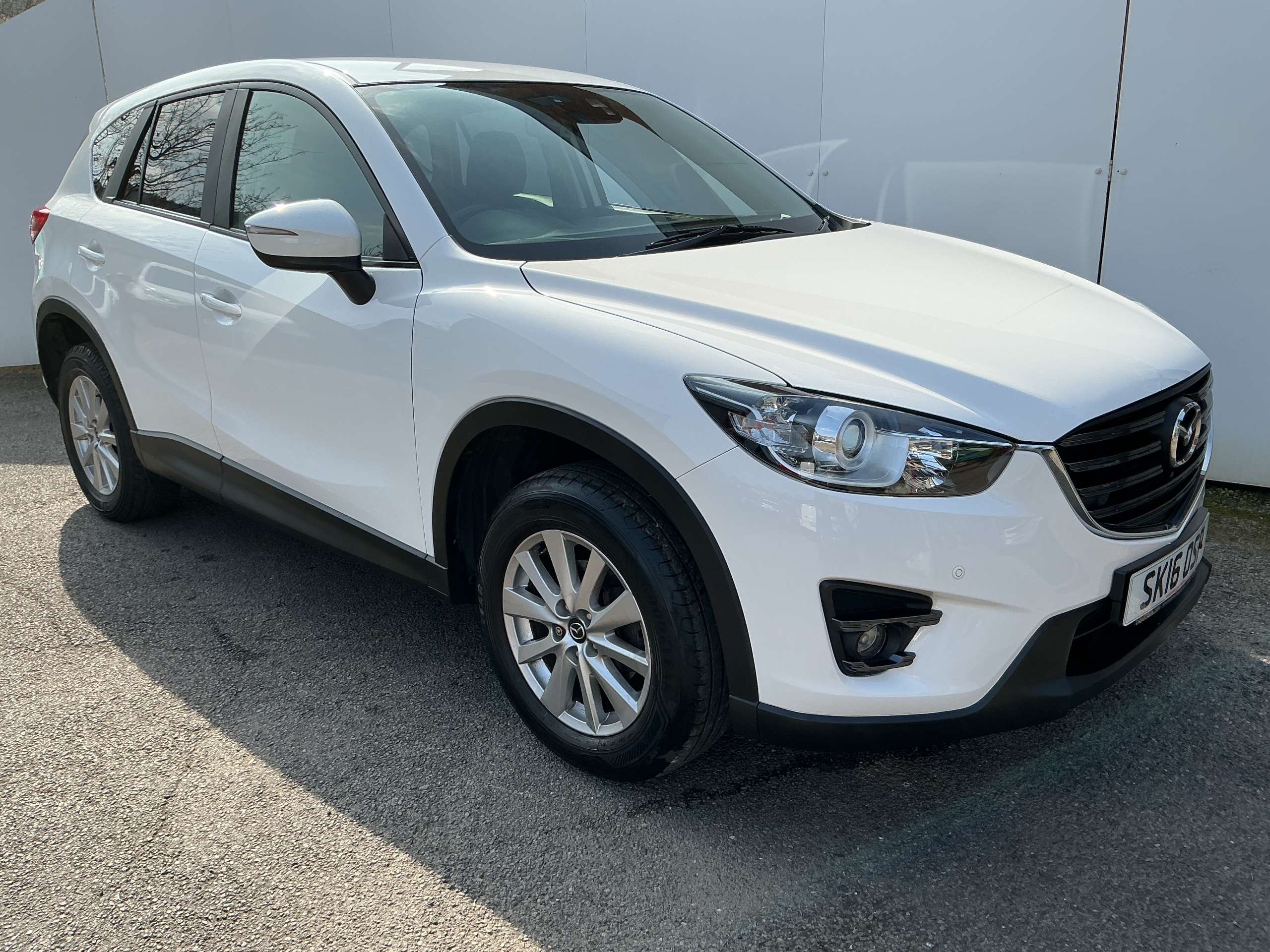 A 2016 MAZDA CX-5 2.2 SKYACTIV-D SE-L Nav SUV 5dr Diesel Manual Euro 6 (s/s) (150 ps) A 2016 MAZDA CX-5 2.2 SKYACTIV-D SE-L Nav SUV 5dr Diesel Manual Euro 6 (s/s) (150 ps)