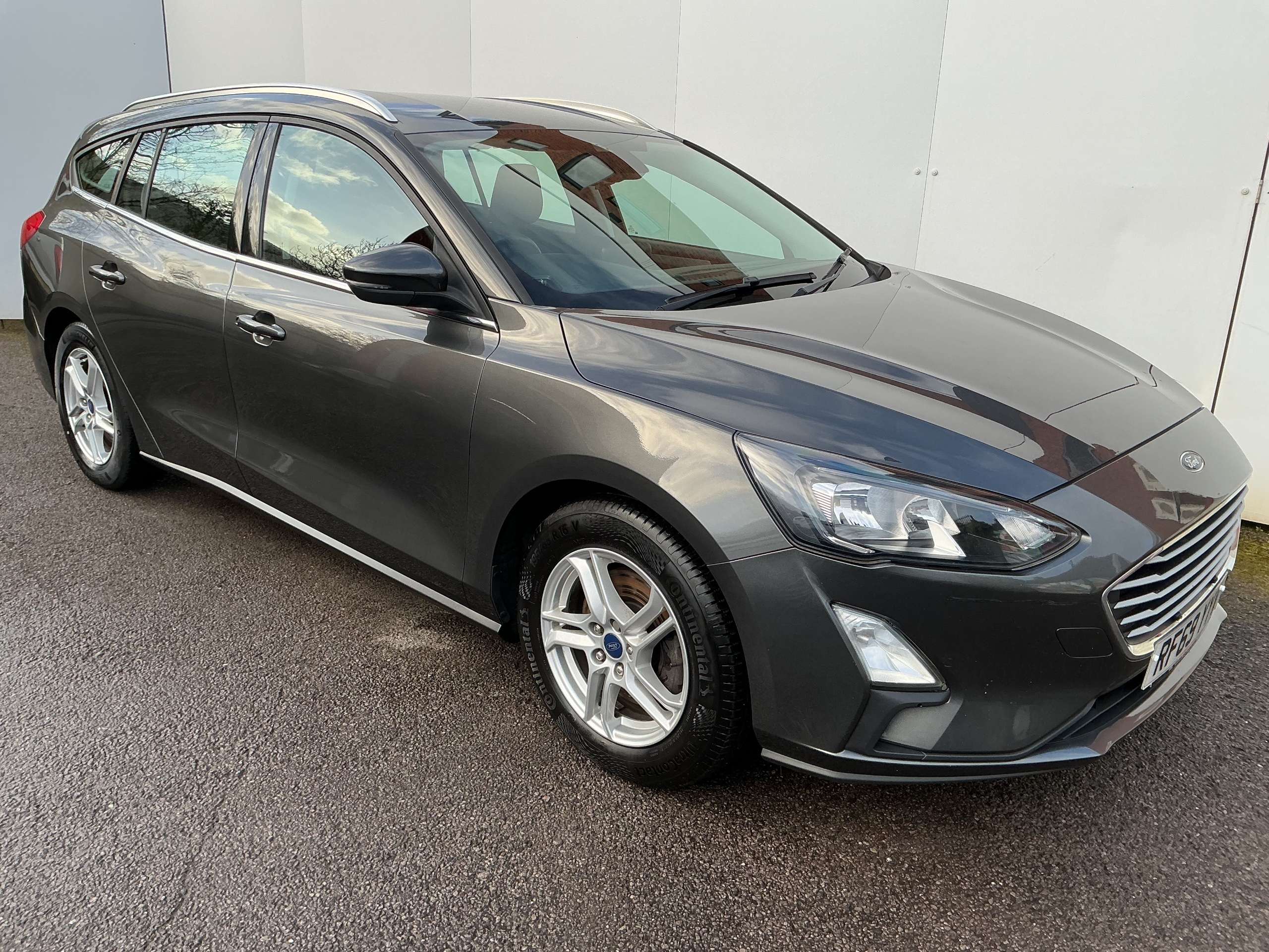 A 2019 FORD FOCUS 1.5 EcoBlue Zetec Estate 5dr Diesel Manual Euro 6 (s/s) (95 ps) A 2019 FORD FOCUS 1.5 EcoBlue Zetec Estate 5dr Diesel Manual Euro 6 (s/s) (95 ps)