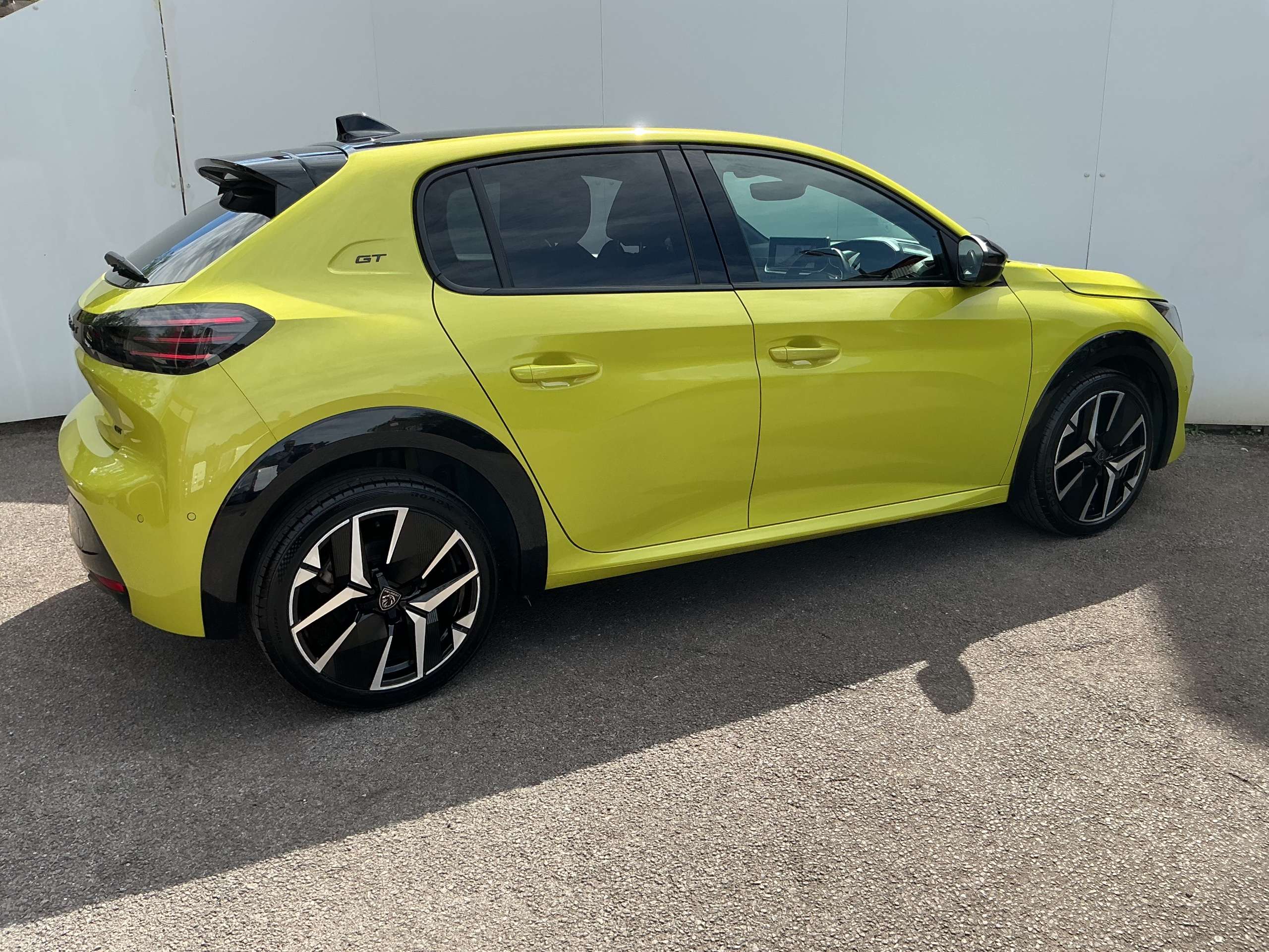 2024 PEUGEOT 208 2024 PEUGEOT 208