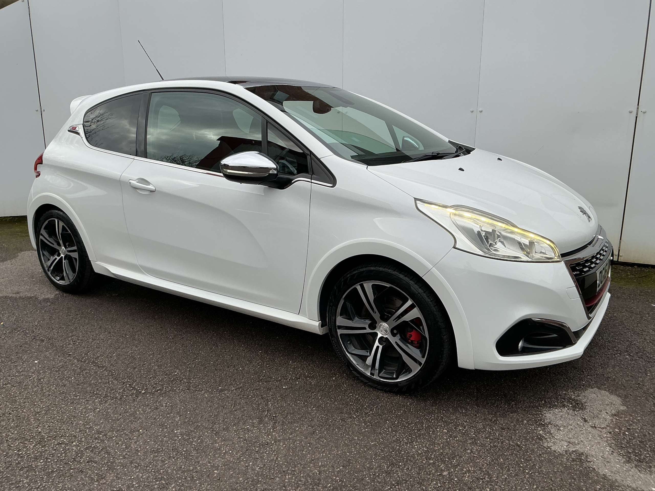 2016 PEUGEOT 208 2016 PEUGEOT 208