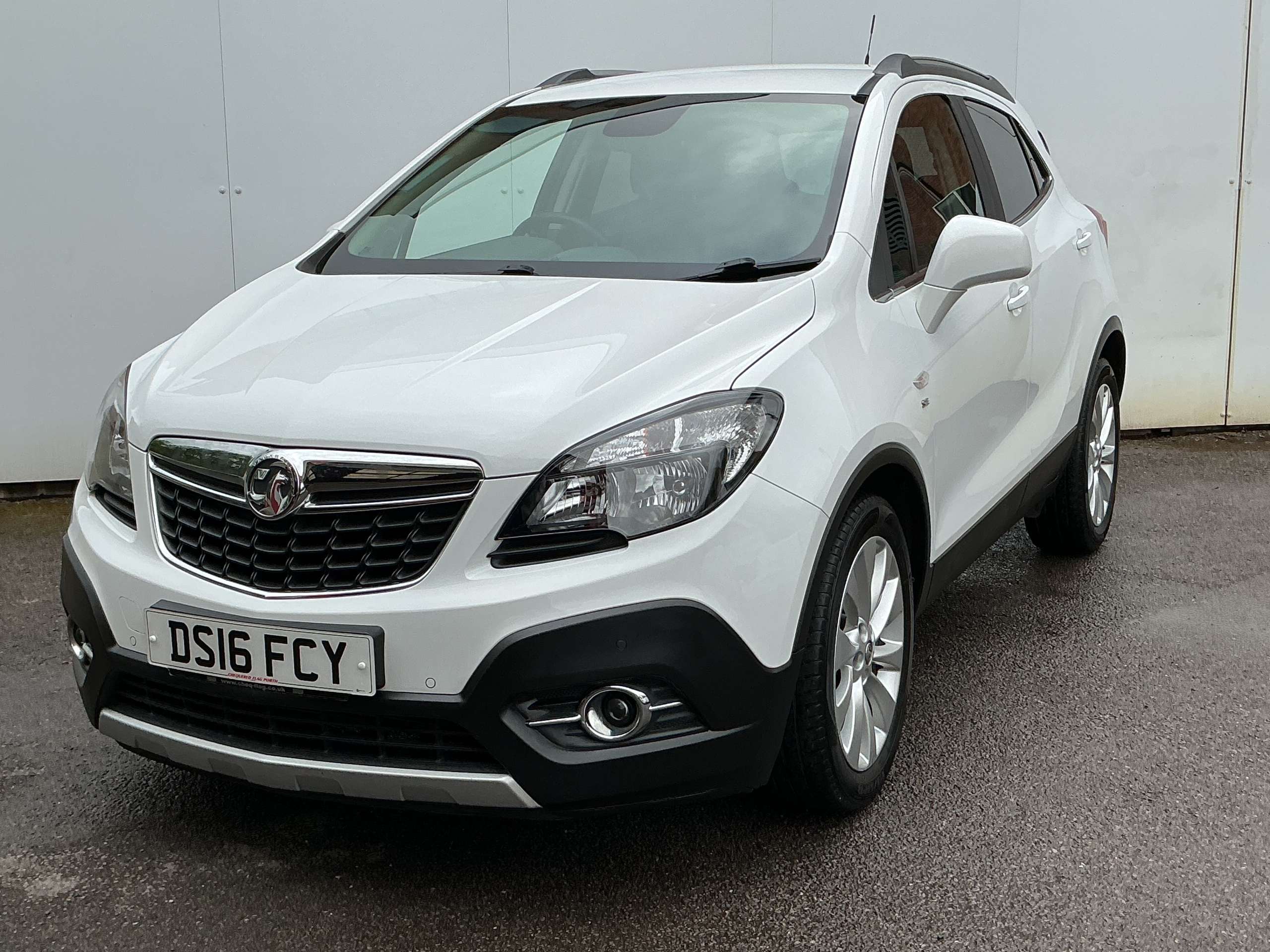 A 2016 VAUXHALL MOKKA 1.4i Turbo SE SUV 5dr Petrol Manual 2WD Euro 6 (s/s) (140 ps) A 2016 VAUXHALL MOKKA 1.4i Turbo SE SUV 5dr Petrol Manual 2WD Euro 6 (s/s) (140 ps)